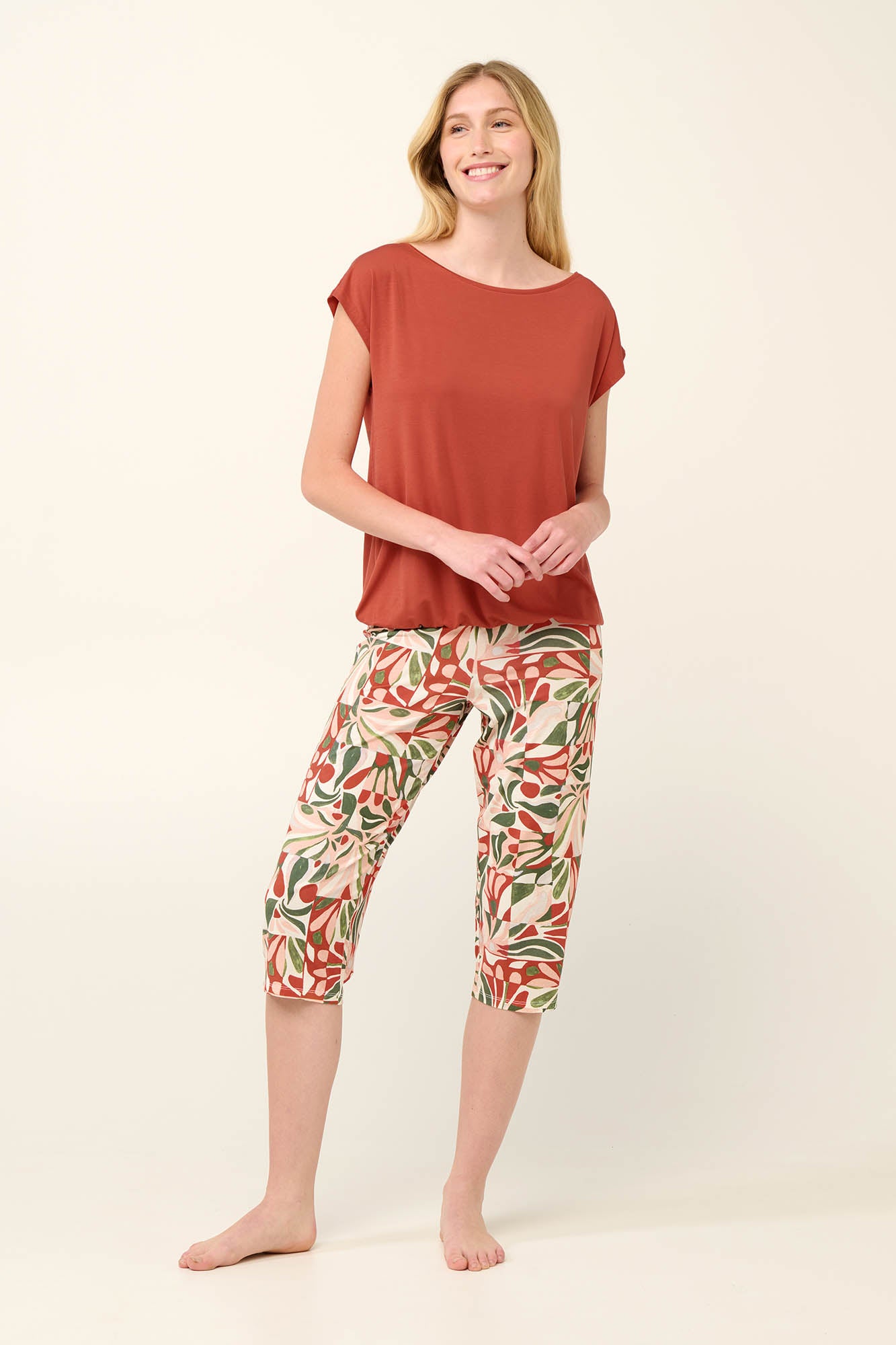https://assets.vampfashion.com/SOFTONE_TMP_IMAGES/2_0727150905.jpg