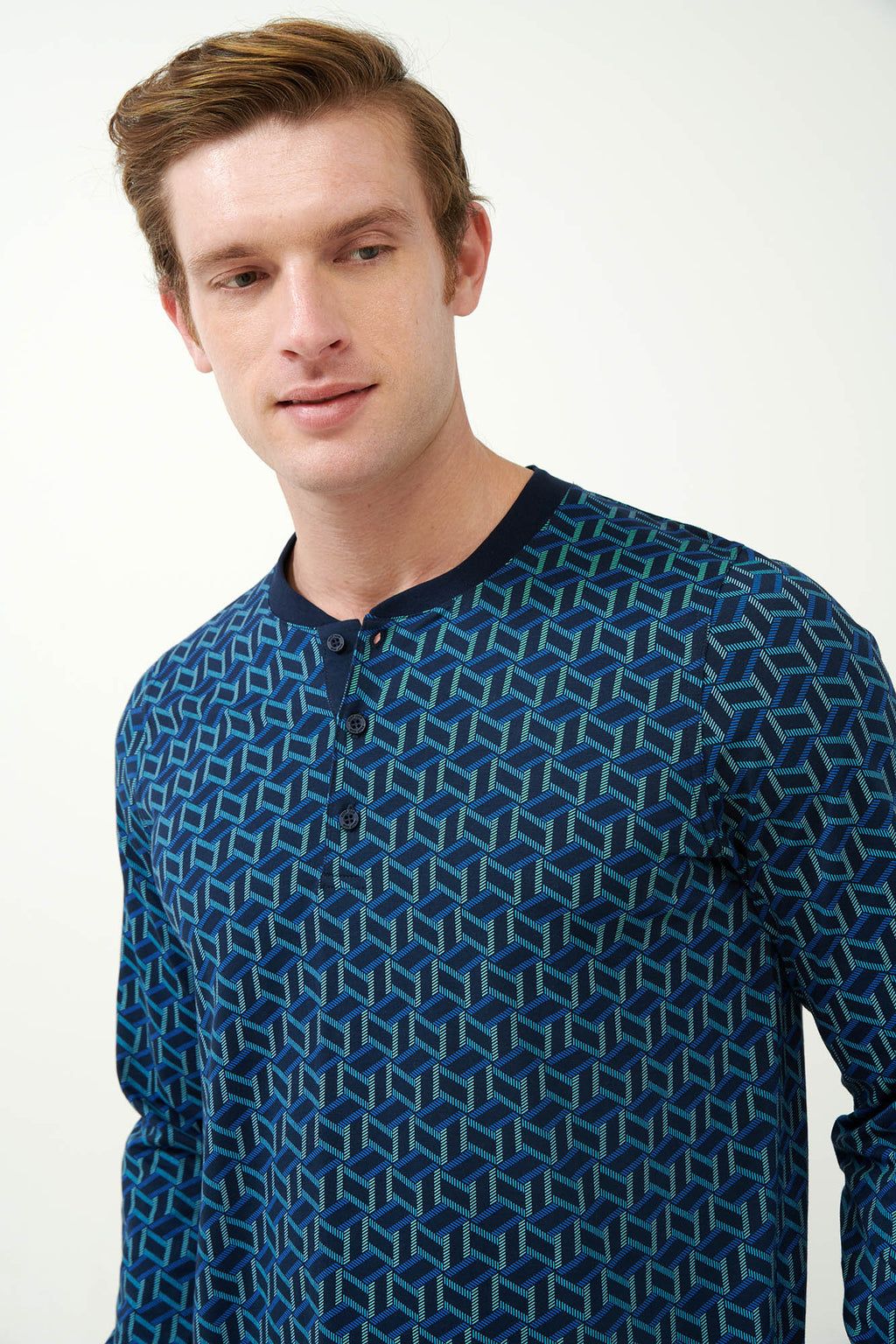 https://assets.vampfashion.com/SOFTONE_TMP_IMAGES/2_0737192037.jpg