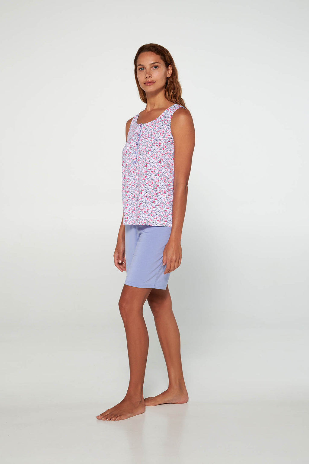 https://assets.vampfashion.com/SOFTONE_TMP_IMAGES/2_0740363397.jpg