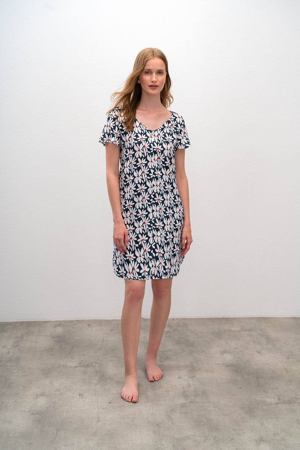 https://assets.vampfashion.com/SOFTONE_TMP_IMAGES/2_0747665666.jpg