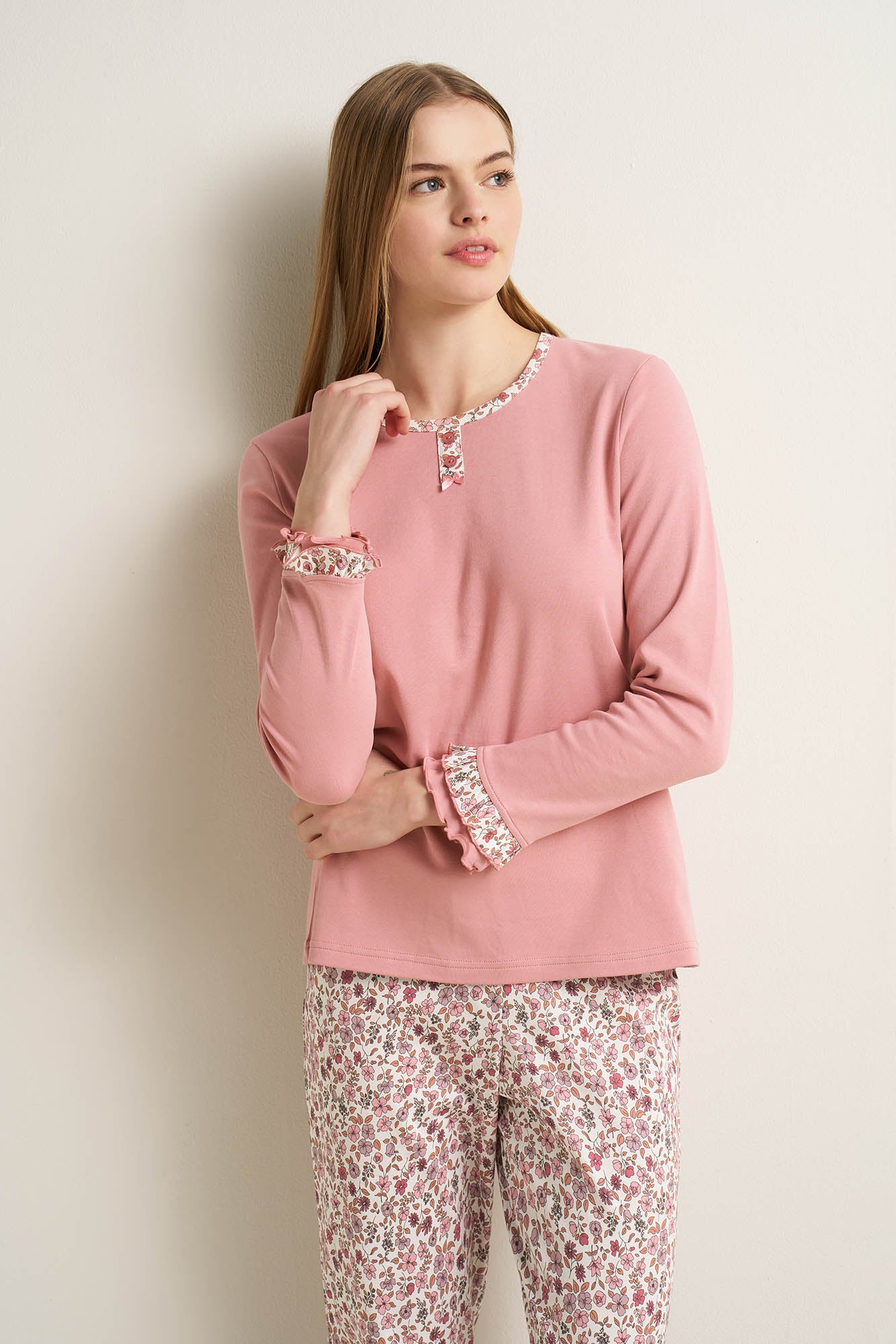 https://assets.vampfashion.com/SOFTONE_TMP_IMAGES/2_0754619894.jpg