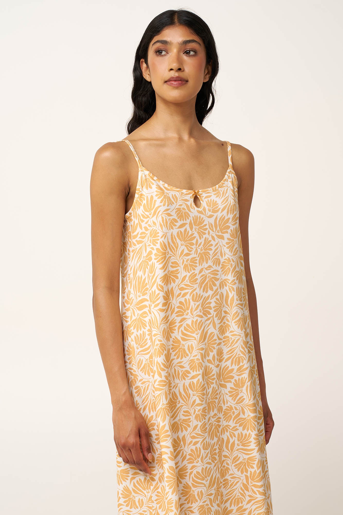 https://assets.vampfashion.com/SOFTONE_TMP_IMAGES/2_0787972167.jpg