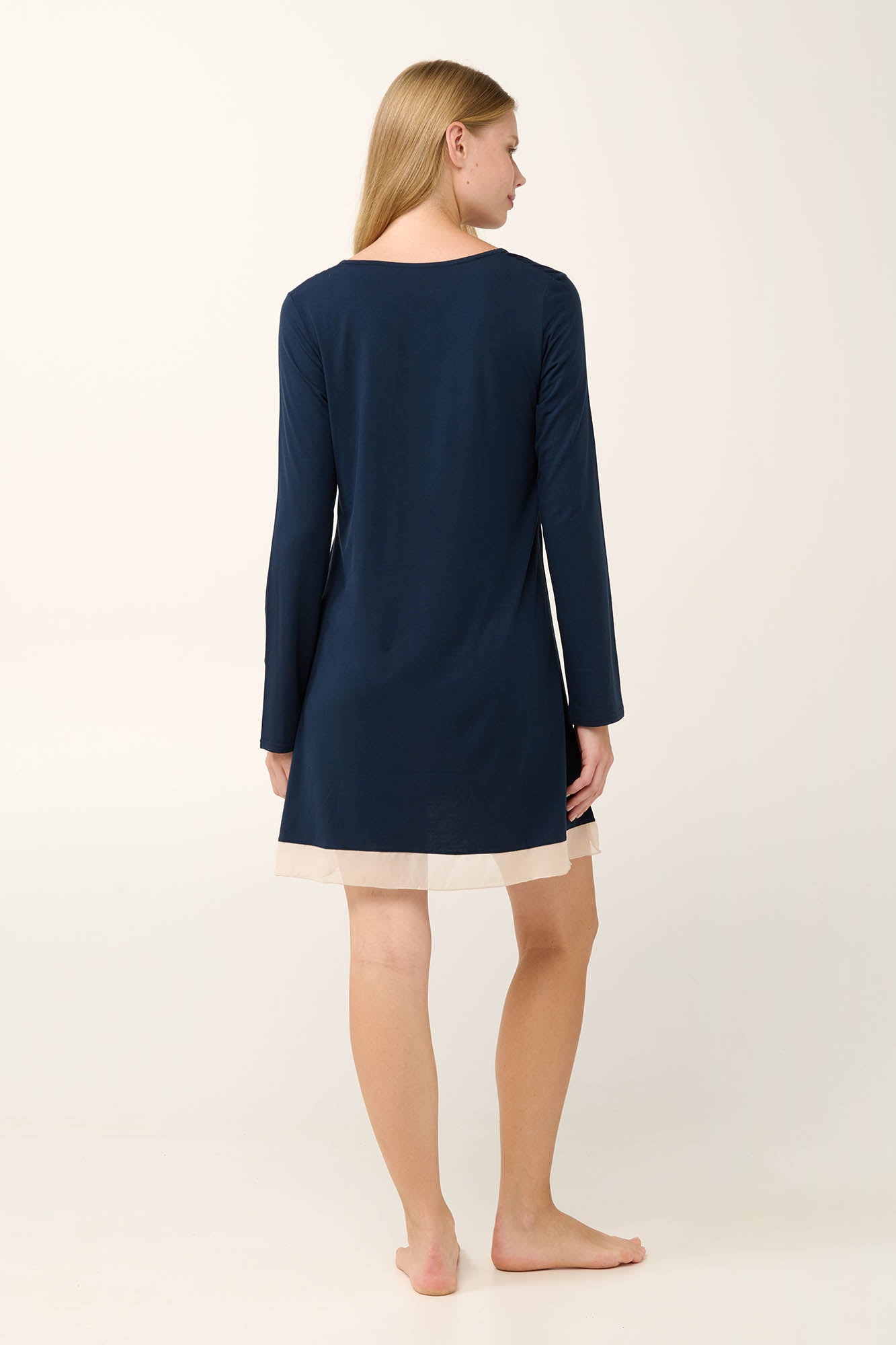 https://assets.vampfashion.com/SOFTONE_TMP_IMAGES/2_0804133140.jpg