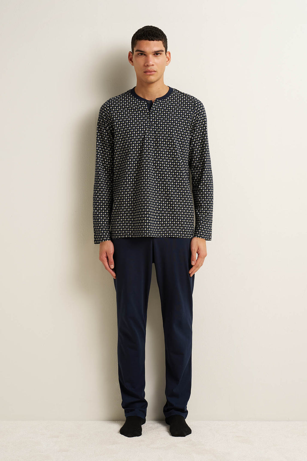 https://assets.vampfashion.com/SOFTONE_TMP_IMAGES/2_0807365090.jpg