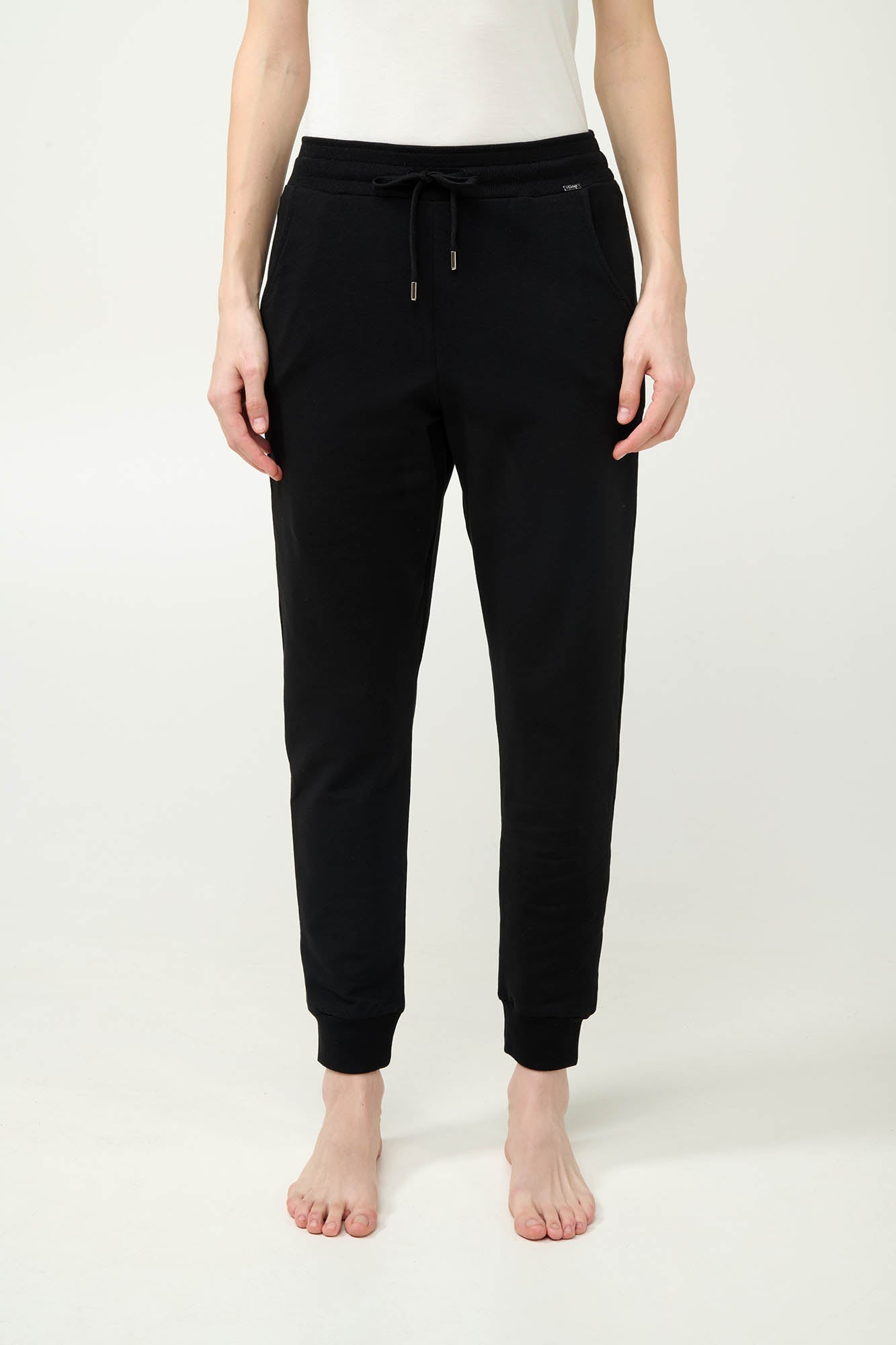 https://assets.vampfashion.com/SOFTONE_TMP_IMAGES/2_0813873813.jpg