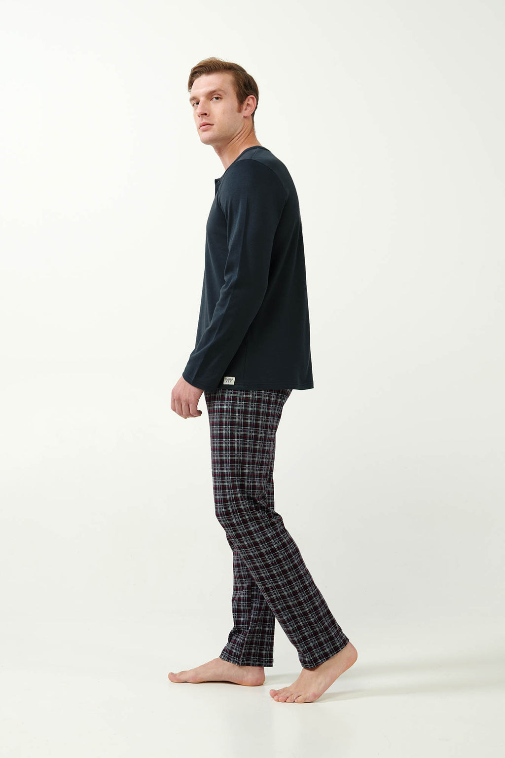 https://assets.vampfashion.com/SOFTONE_TMP_IMAGES/2_0829943388.jpg