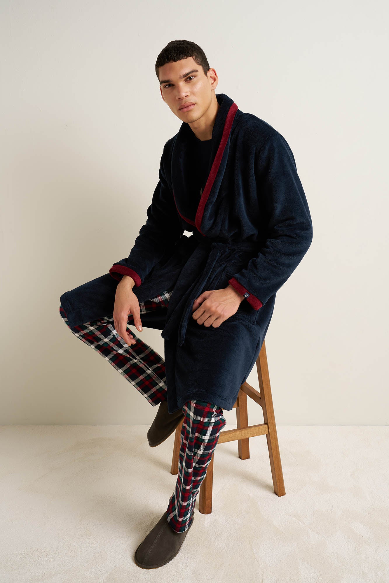https://assets.vampfashion.com/SOFTONE_TMP_IMAGES/2_0832349976.jpg
