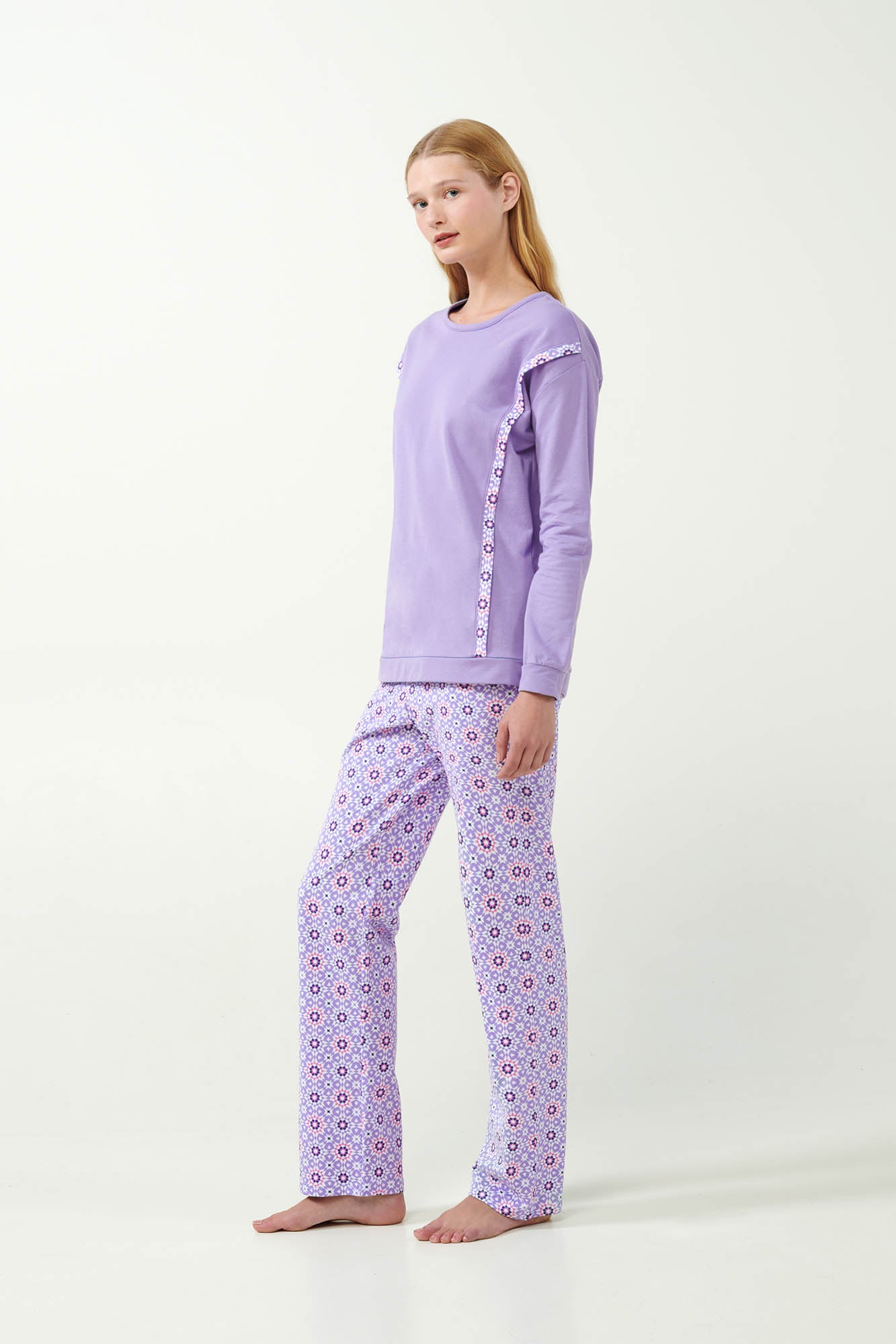https://assets.vampfashion.com/SOFTONE_TMP_IMAGES/2_0840517719.jpg