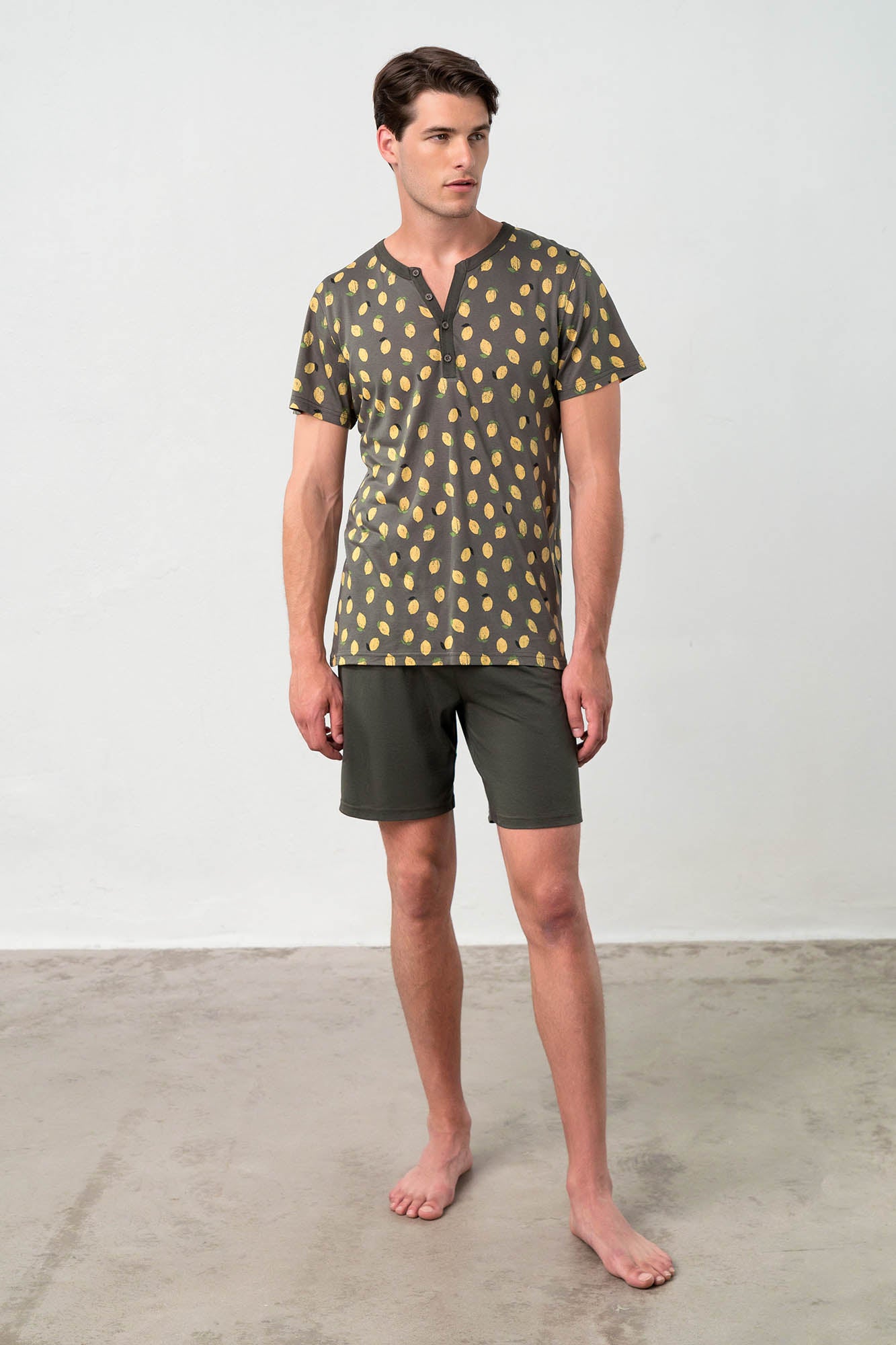 https://assets.vampfashion.com/SOFTONE_TMP_IMAGES/2_0849328243.jpg