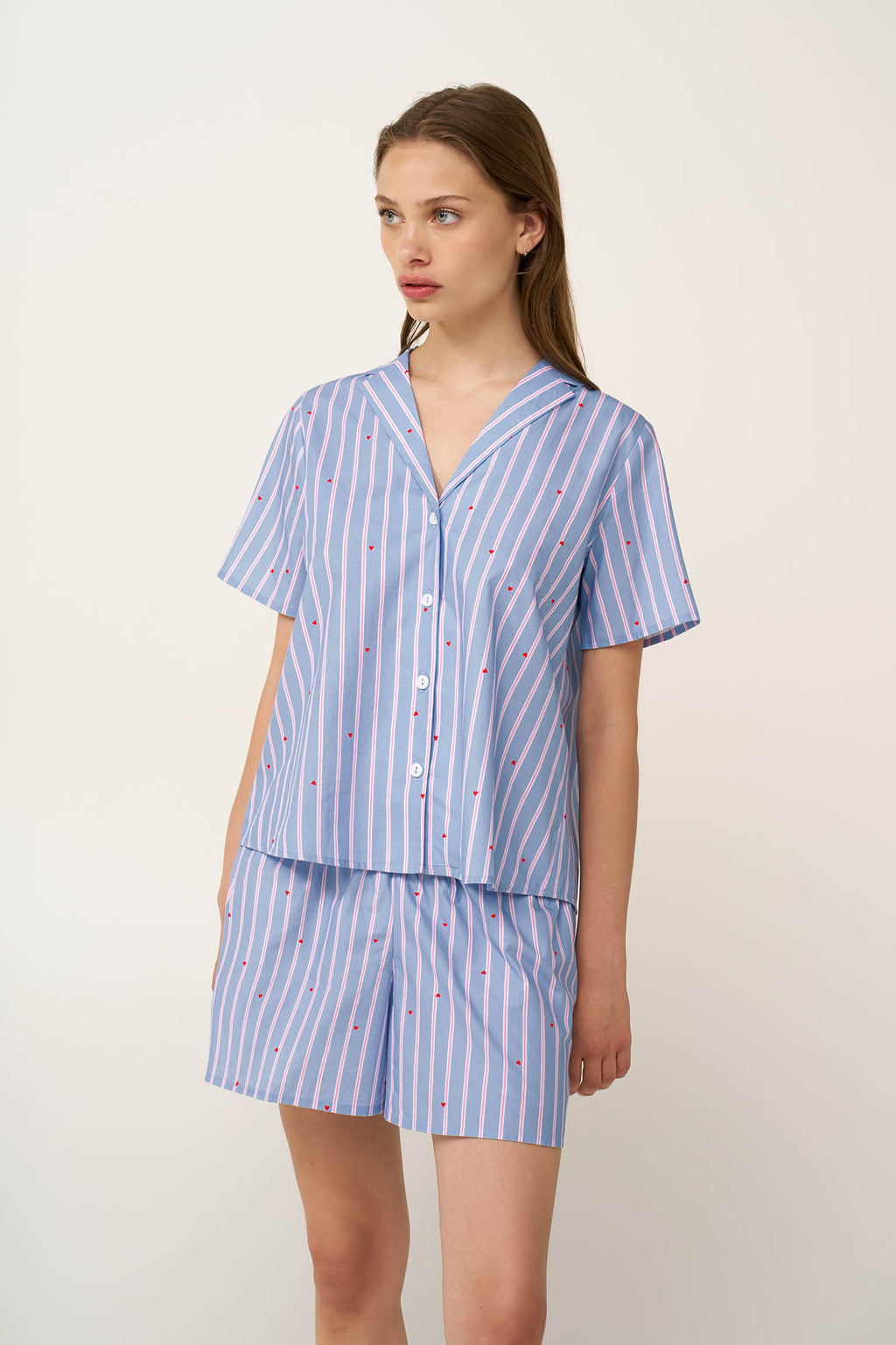 https://assets.vampfashion.com/SOFTONE_TMP_IMAGES/2_0864797892.jpg