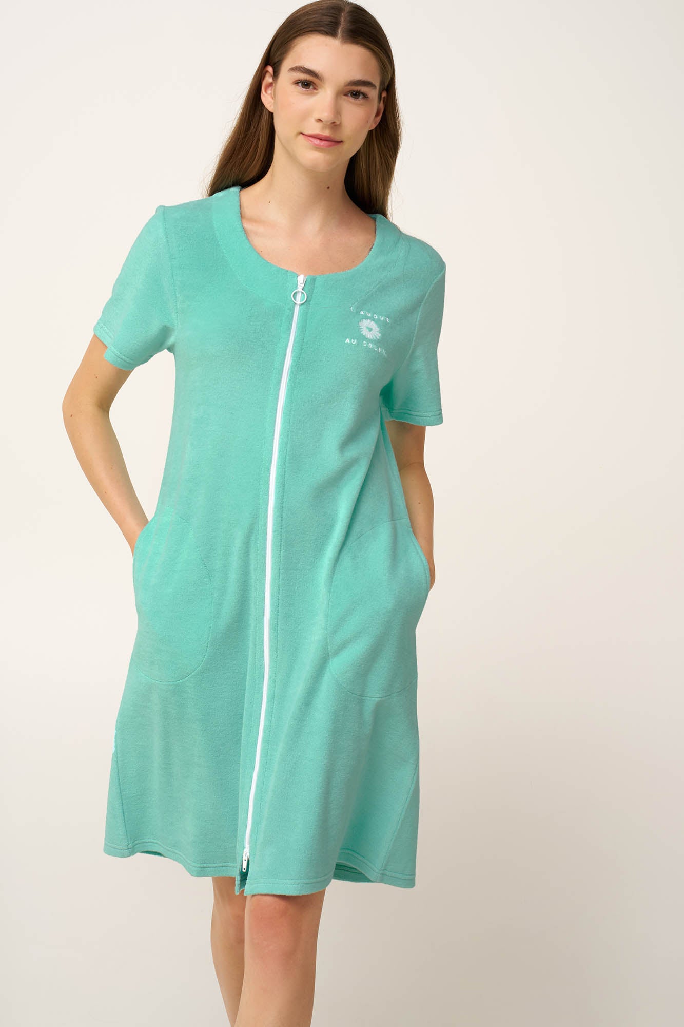 https://assets.vampfashion.com/SOFTONE_TMP_IMAGES/2_0899043544.jpg