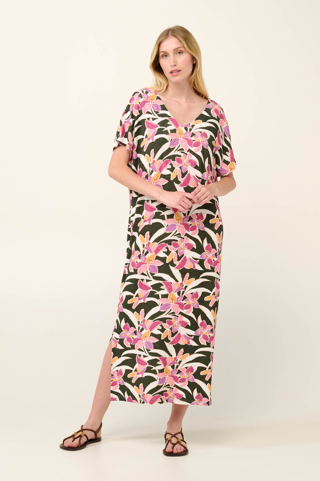 https://assets.vampfashion.com/SOFTONE_TMP_IMAGES/2_0905978025.jpg