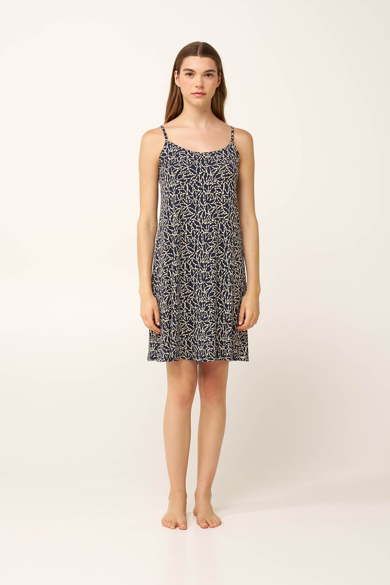 https://assets.vampfashion.com/SOFTONE_TMP_IMAGES/2_0909875466.jpg