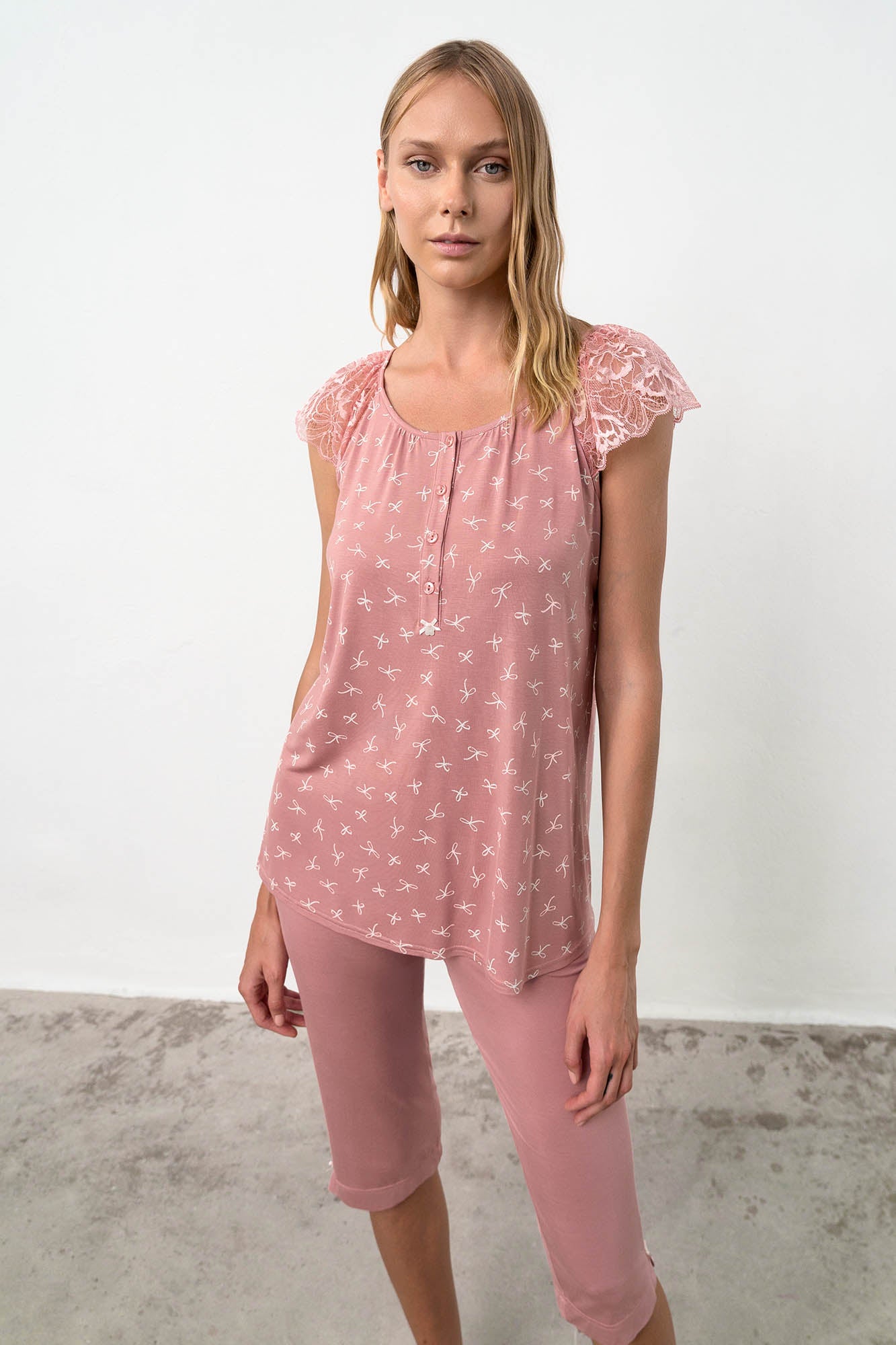 https://assets.vampfashion.com/SOFTONE_TMP_IMAGES/2_0918708344.jpg