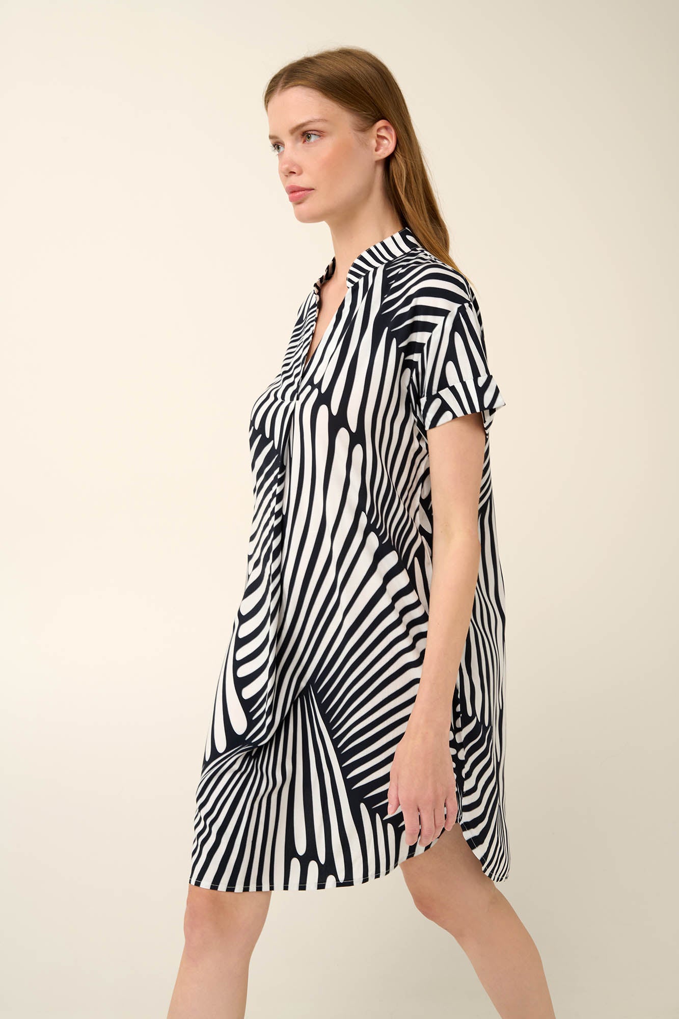 https://assets.vampfashion.com/SOFTONE_TMP_IMAGES/2_0940325958.jpg