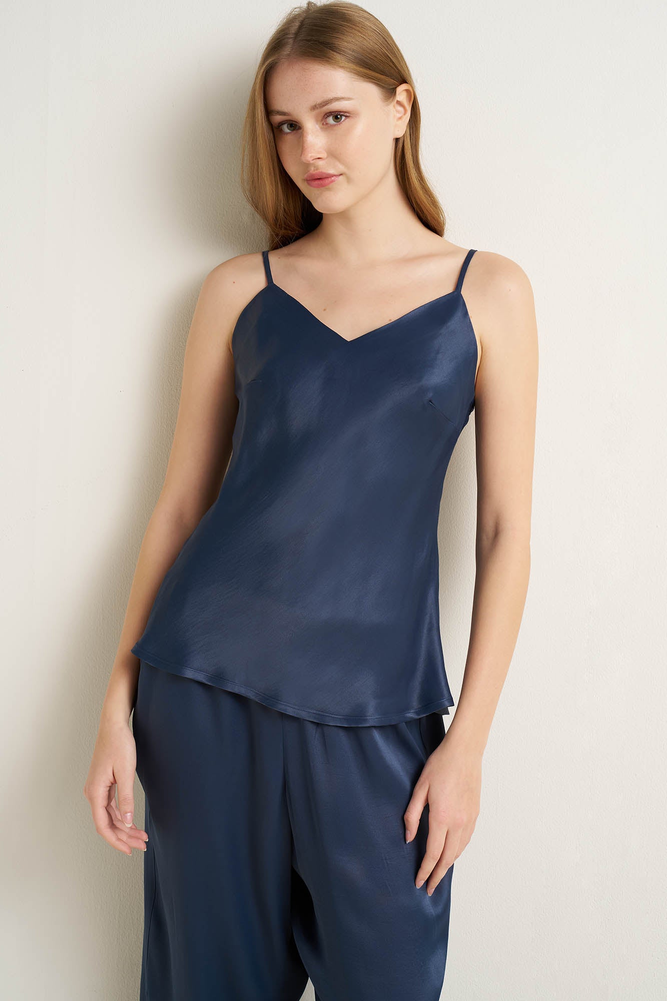 https://assets.vampfashion.com/SOFTONE_TMP_IMAGES/2_0951194482.jpg