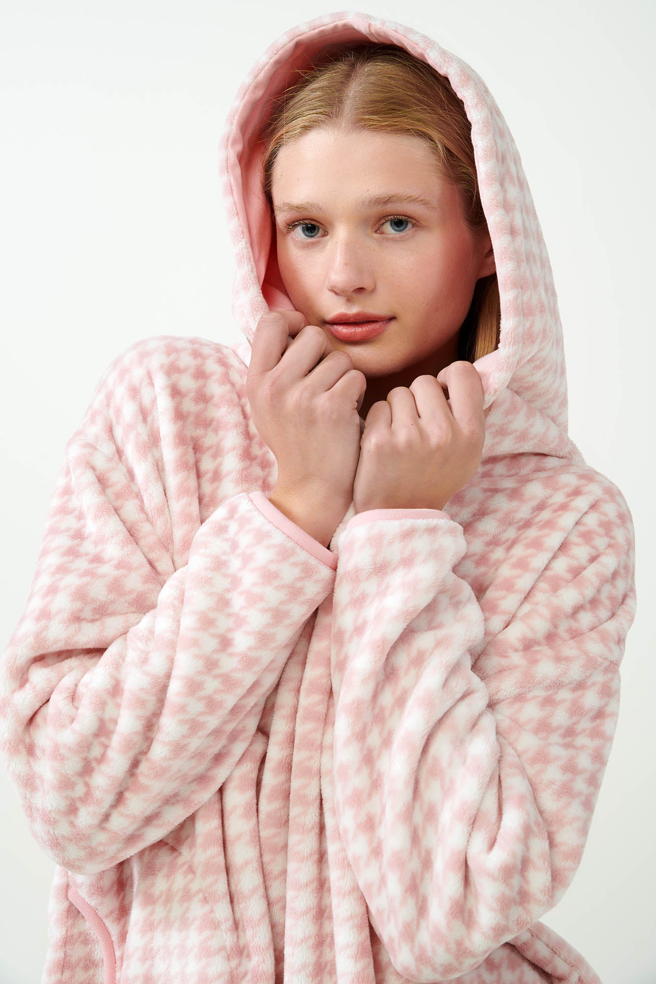 https://assets.vampfashion.com/SOFTONE_TMP_IMAGES/2_0953472888.jpg