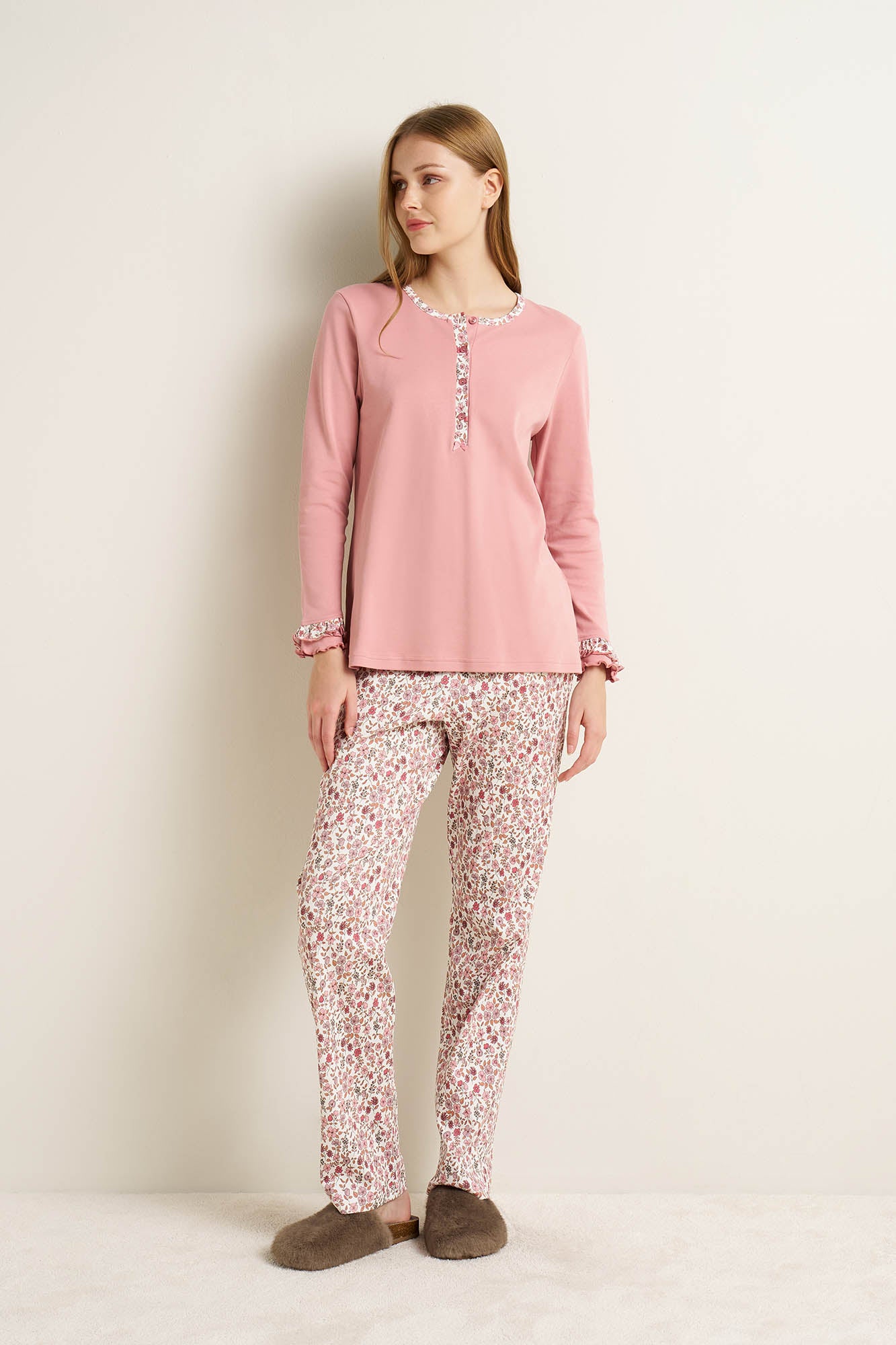 https://assets.vampfashion.com/SOFTONE_TMP_IMAGES/2_0953741905.jpg
