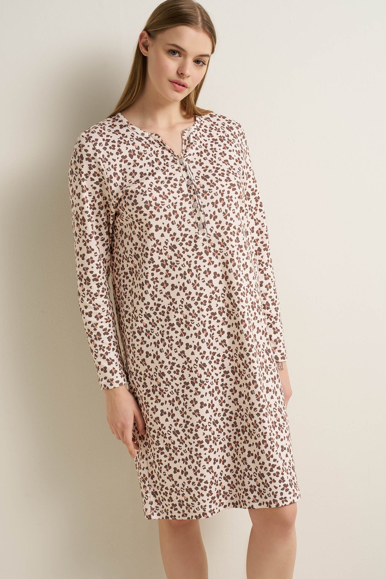 https://assets.vampfashion.com/SOFTONE_TMP_IMAGES/2_0960033900.jpg