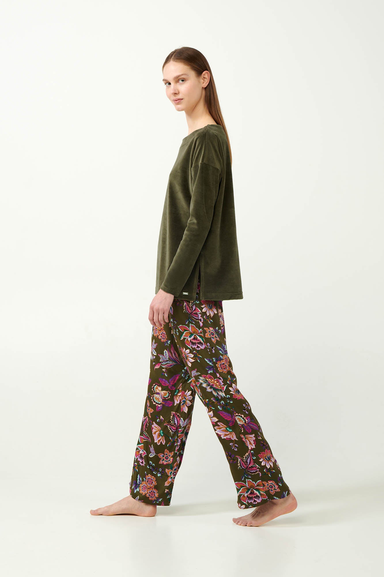 Vamp - Φλοράλ Πυτζάμα με Τοπ από Βελούδο