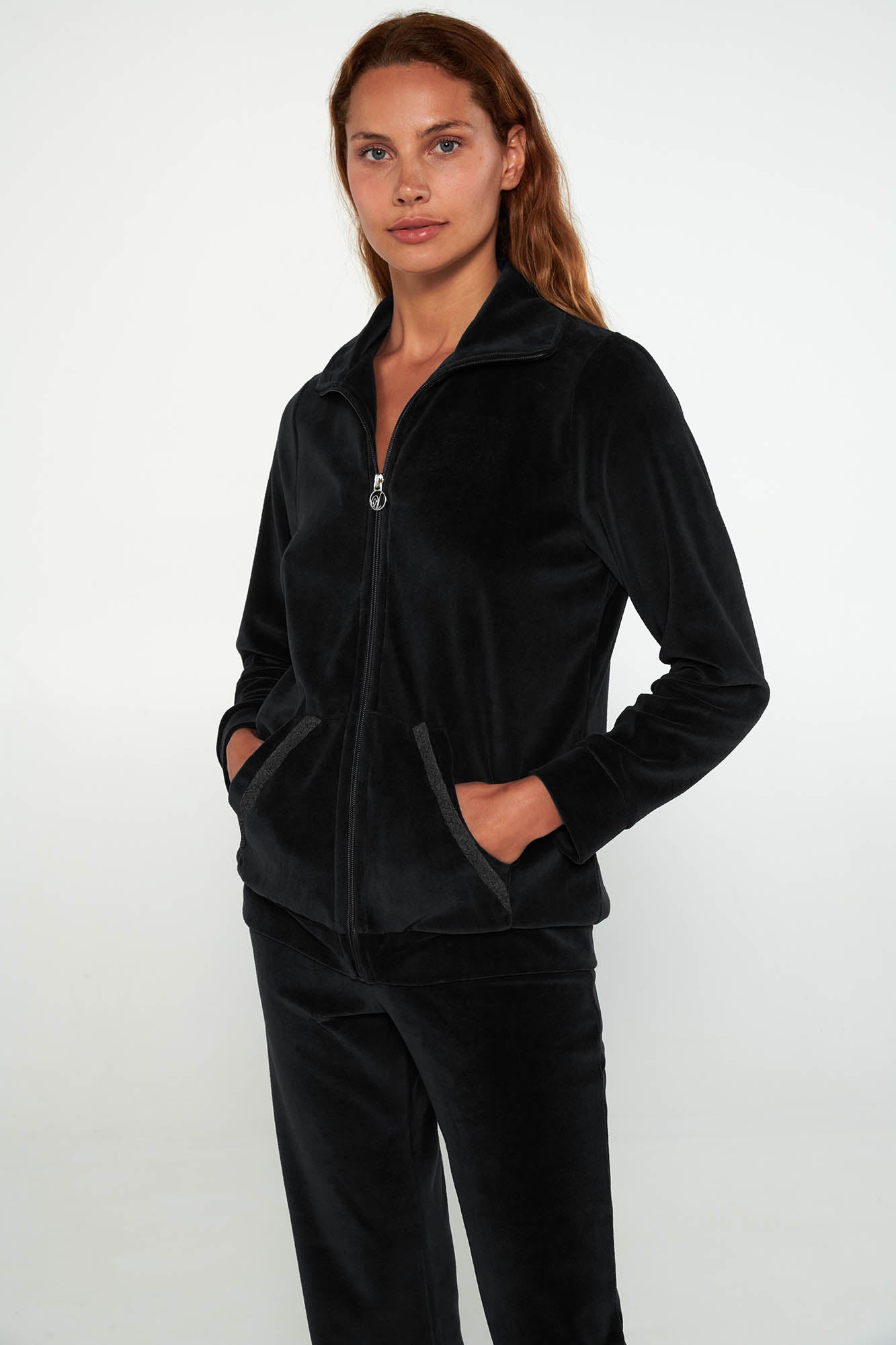 https://assets.vampfashion.com/SOFTONE_TMP_IMAGES/2_0975105007.jpg