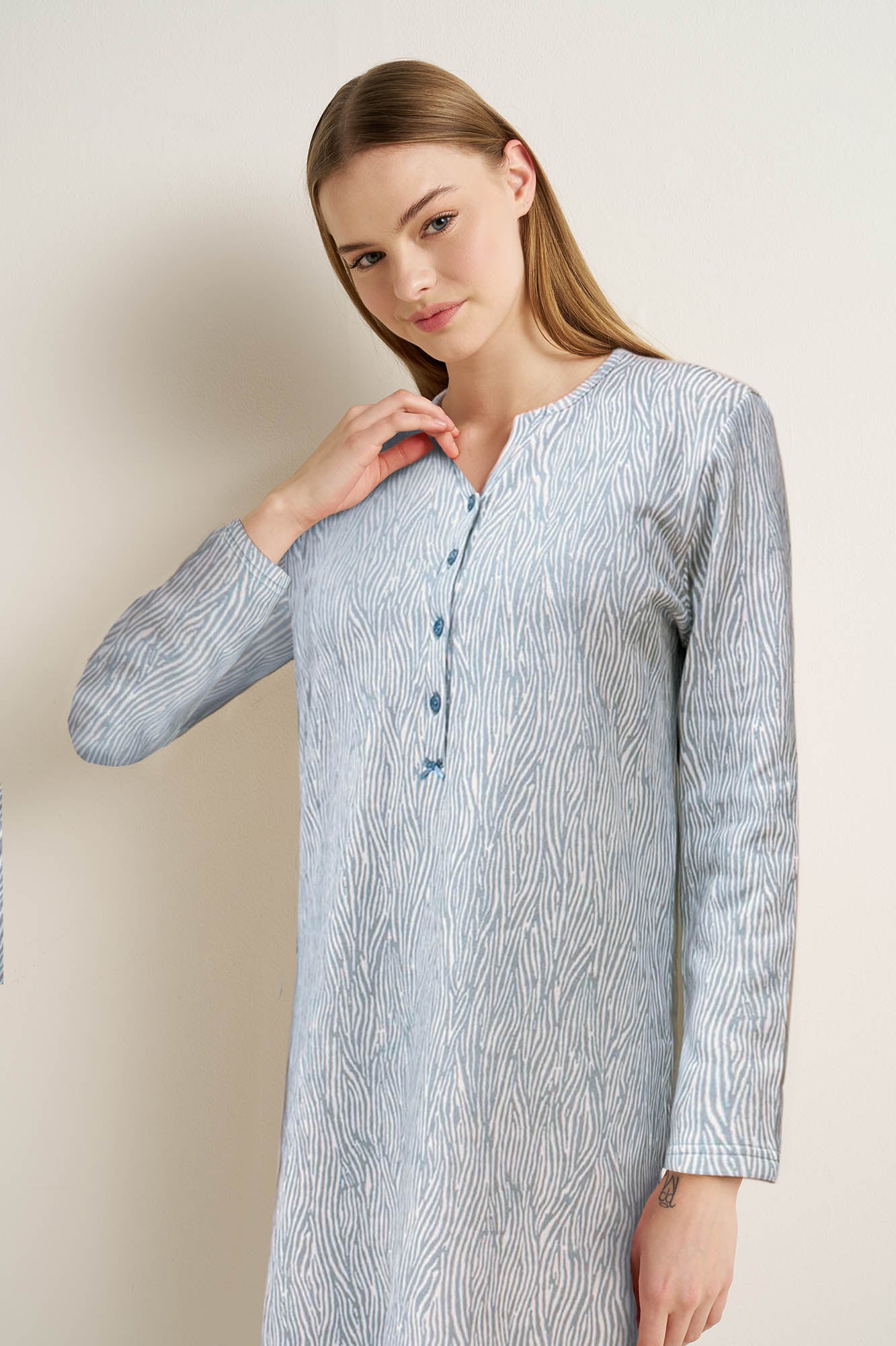 https://assets.vampfashion.com/SOFTONE_TMP_IMAGES/2_0979258630.jpg