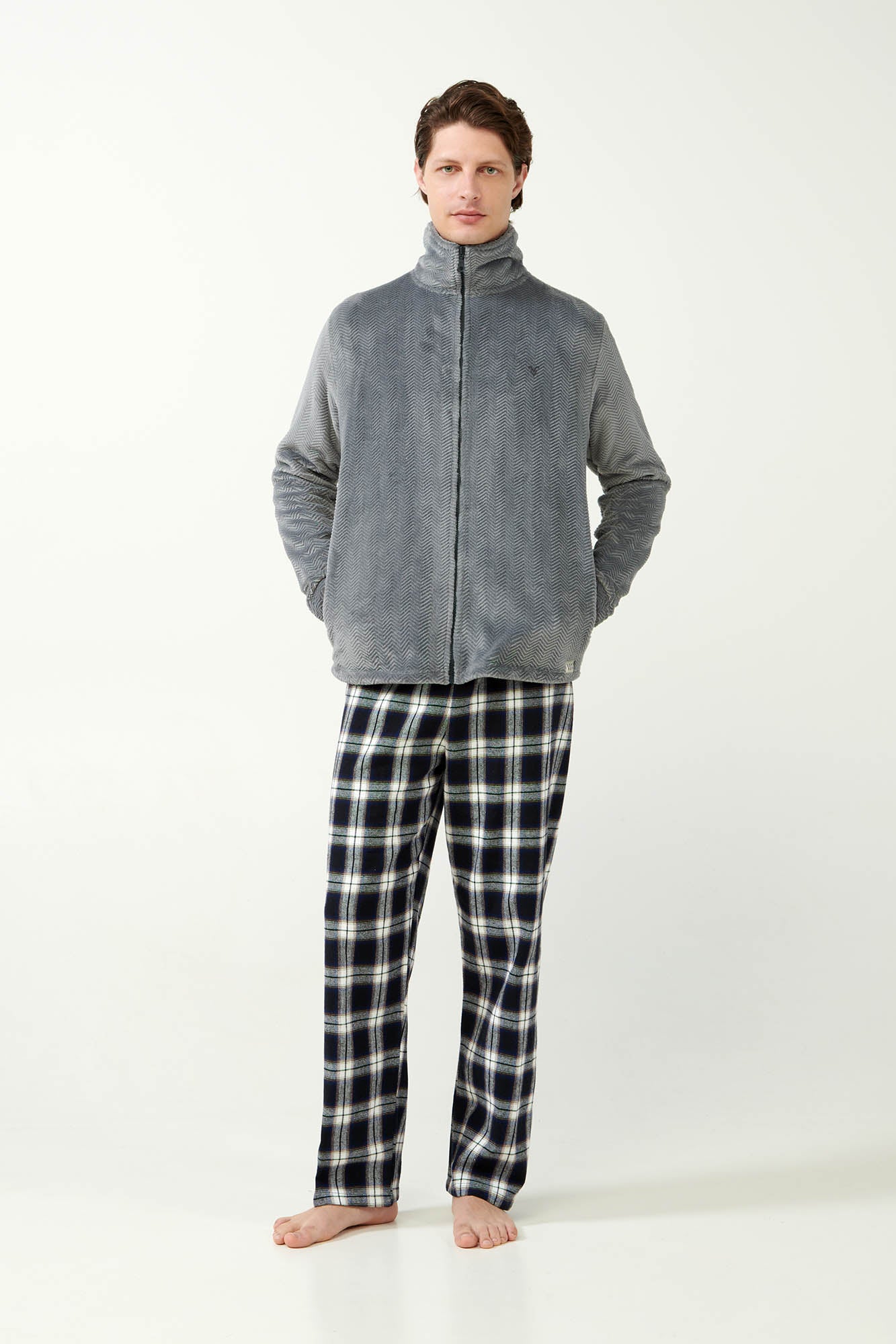 https://assets.vampfashion.com/SOFTONE_TMP_IMAGES/2_0981075477.jpg