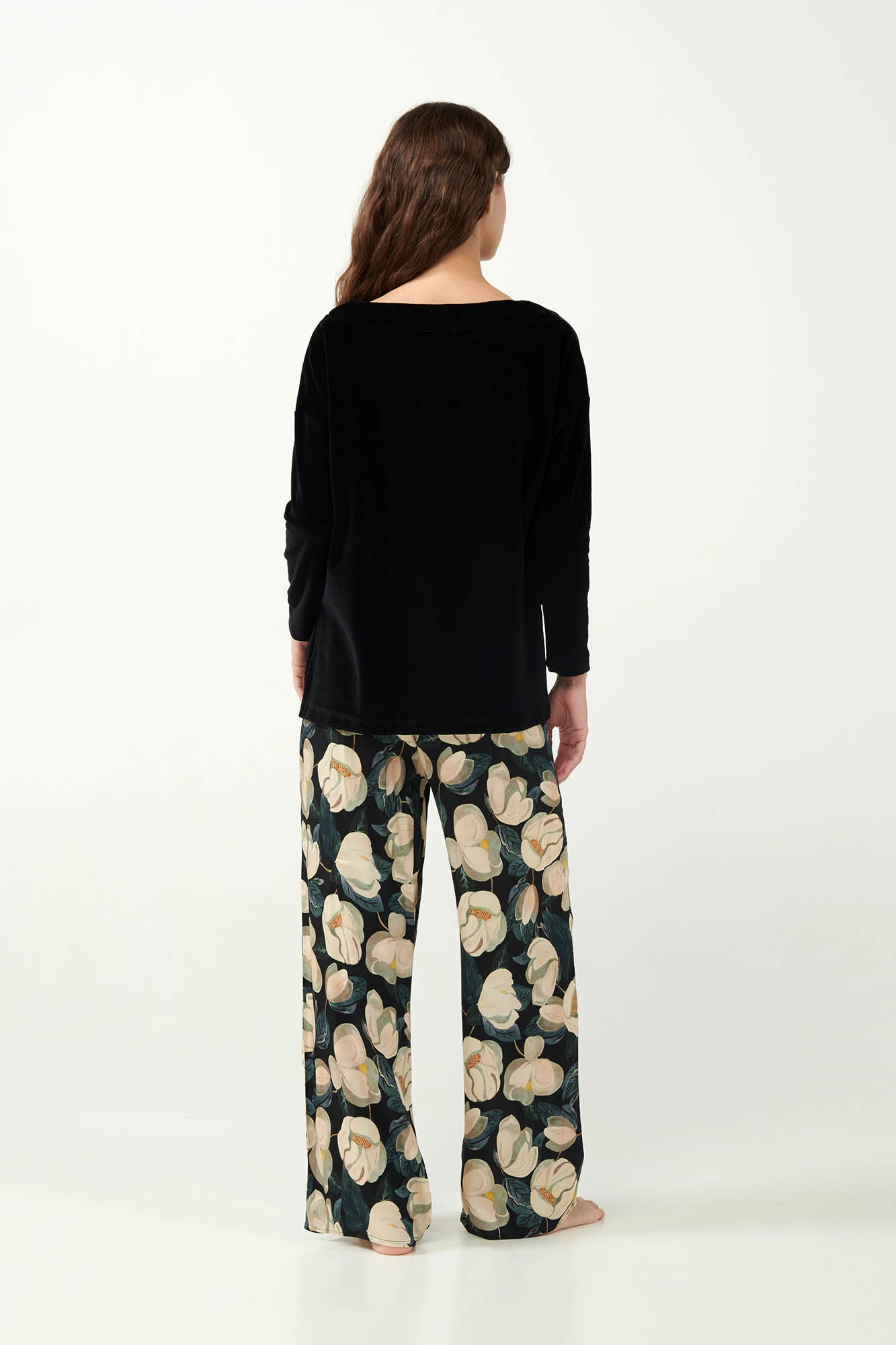 https://assets.vampfashion.com/SOFTONE_TMP_IMAGES/3_0079237935.jpg