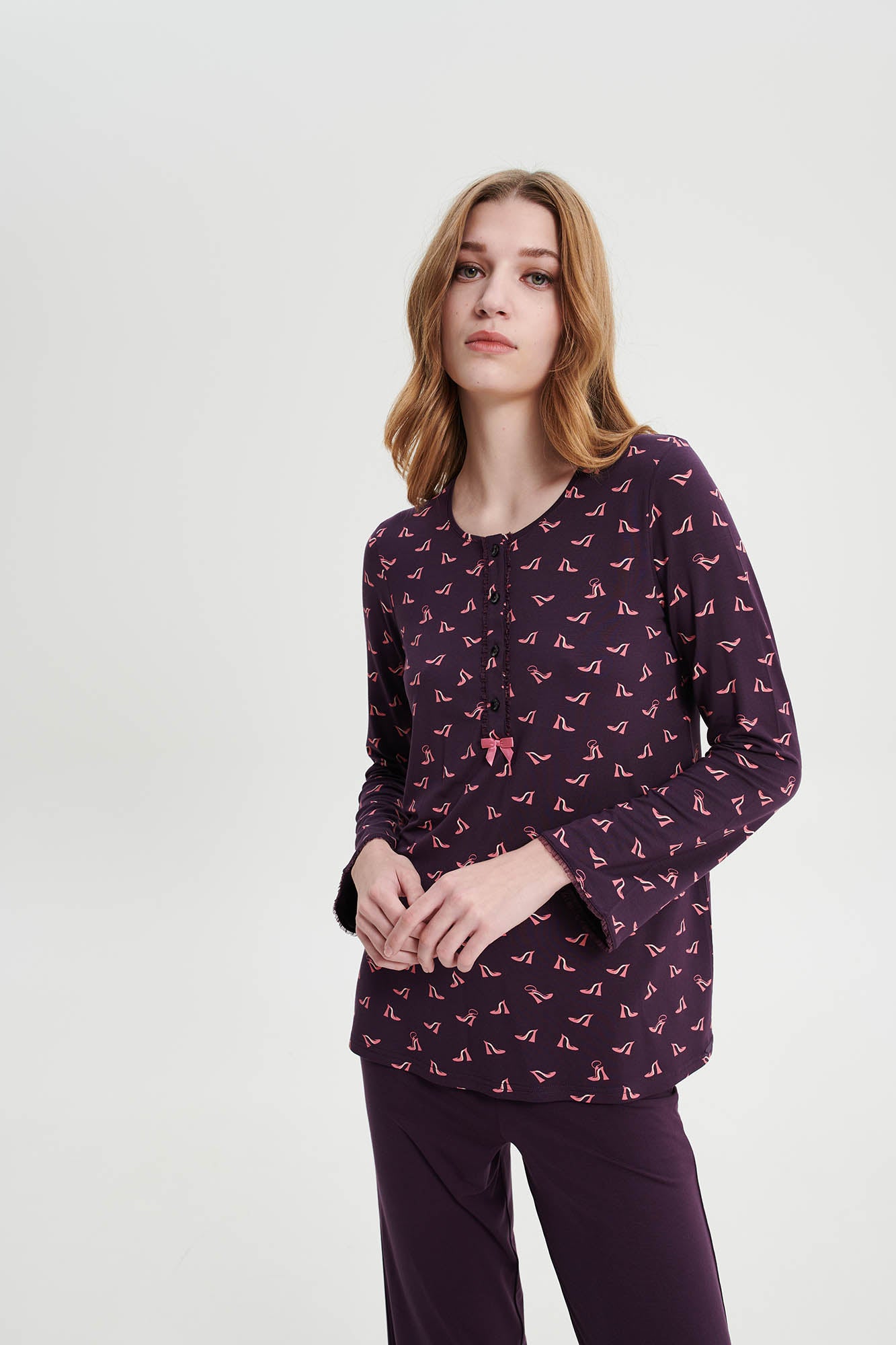 https://assets.vampfashion.com/SOFTONE_TMP_IMAGES/3_0081454883.jpg