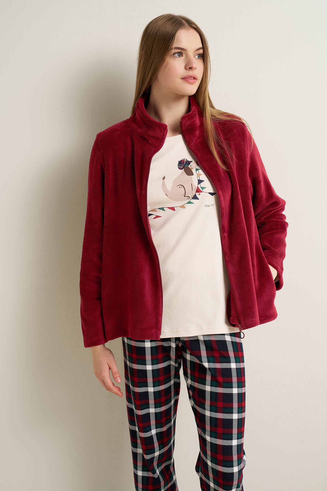 https://assets.vampfashion.com/SOFTONE_TMP_IMAGES/3_0106664642.jpg