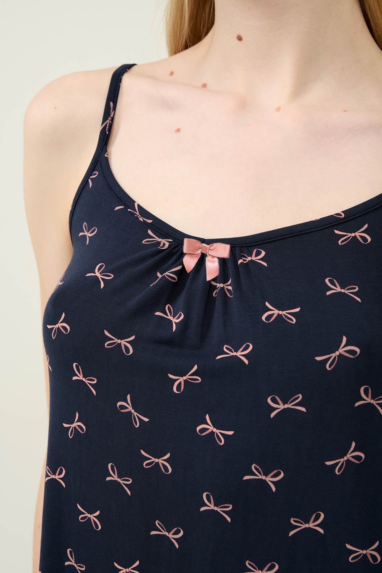 https://assets.vampfashion.com/SOFTONE_TMP_IMAGES/3_0113720210.jpg