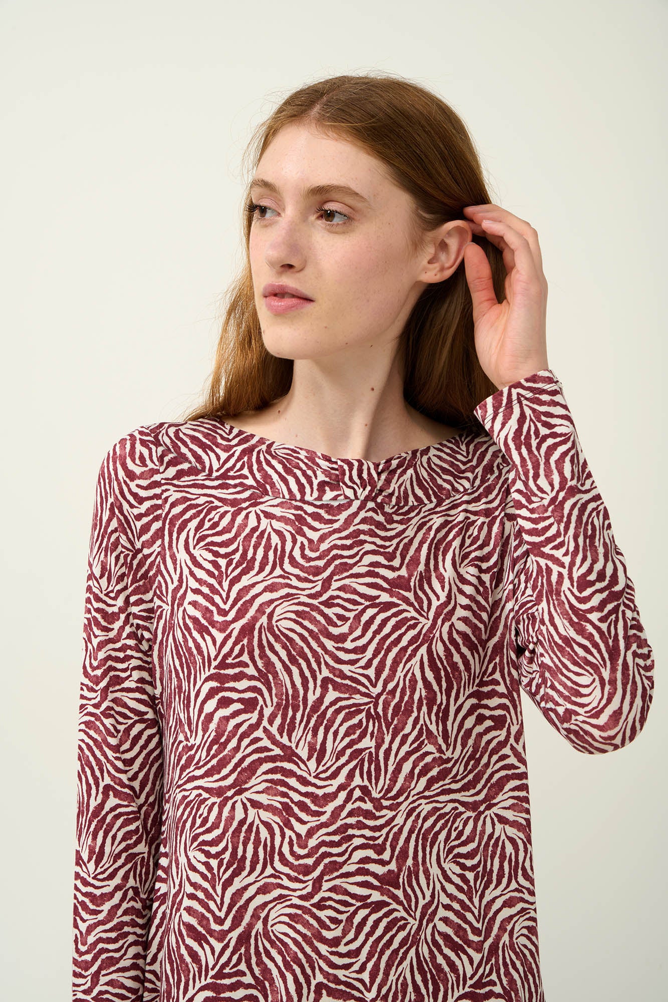 https://assets.vampfashion.com/SOFTONE_TMP_IMAGES/3_0126856250.jpg