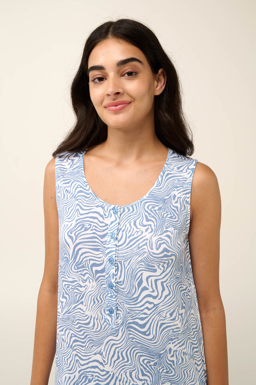 https://assets.vampfashion.com/SOFTONE_TMP_IMAGES/3_0133275643.jpg