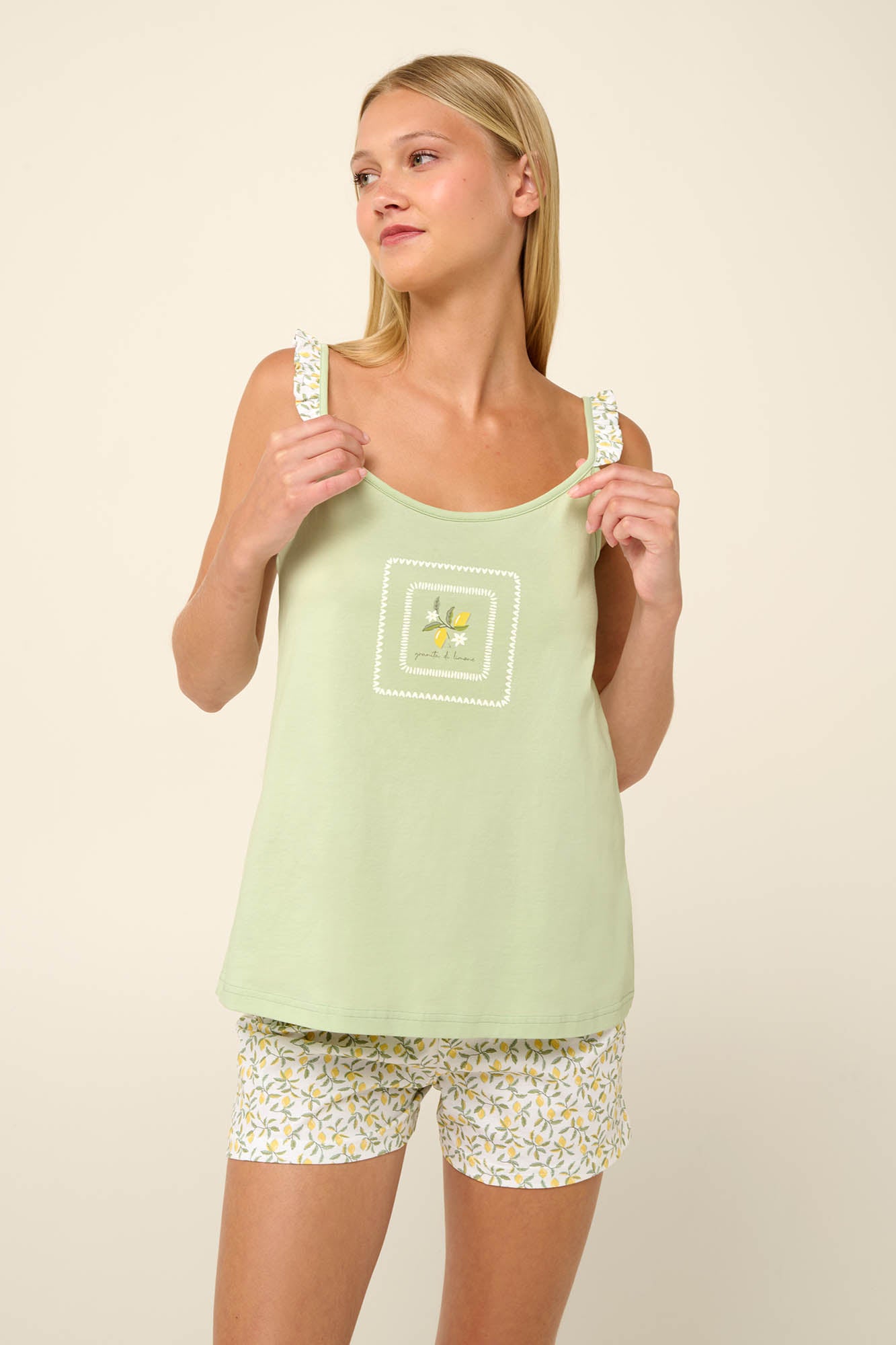 https://assets.vampfashion.com/SOFTONE_TMP_IMAGES/3_0134230513.jpg