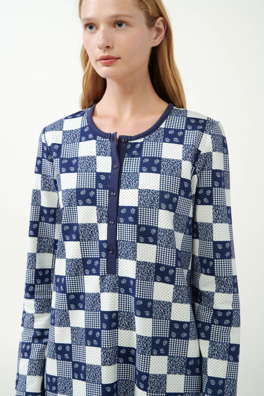 https://assets.vampfashion.com/SOFTONE_TMP_IMAGES/3_0182894697.jpg