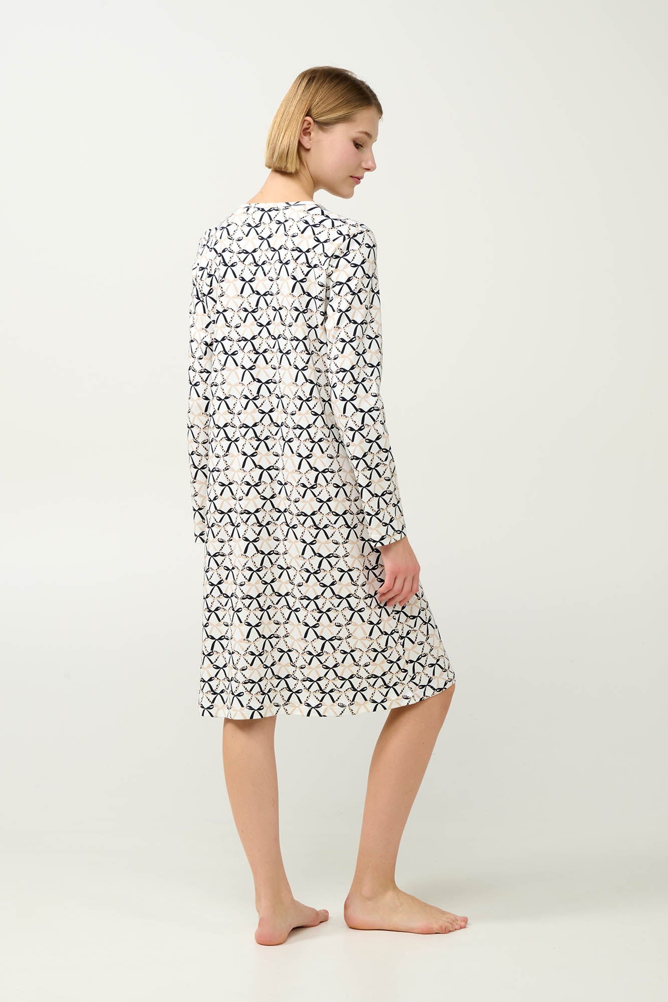 https://assets.vampfashion.com/SOFTONE_TMP_IMAGES/3_0205582443.jpg