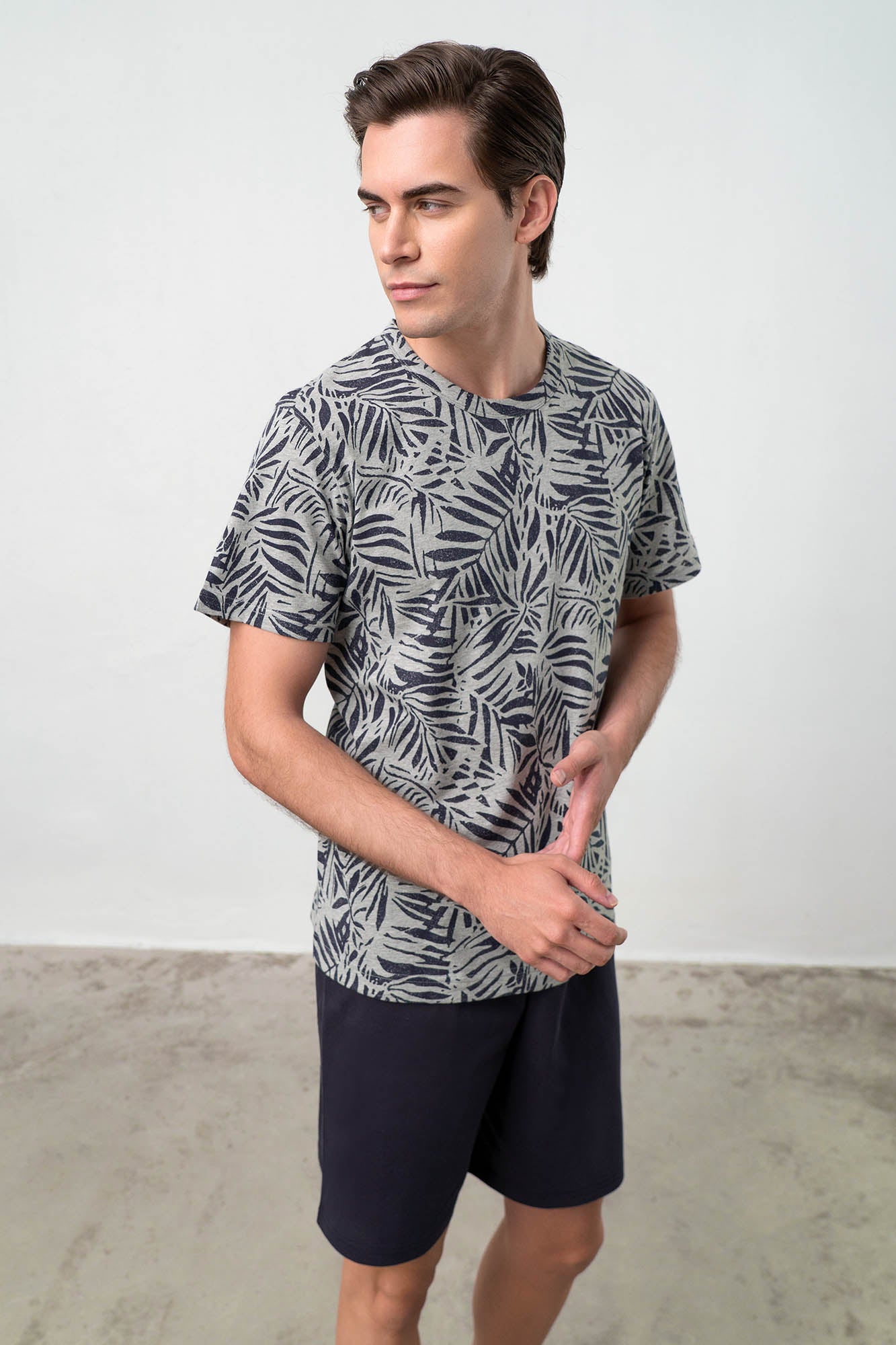 https://assets.vampfashion.com/SOFTONE_TMP_IMAGES/3_0211380957.jpg