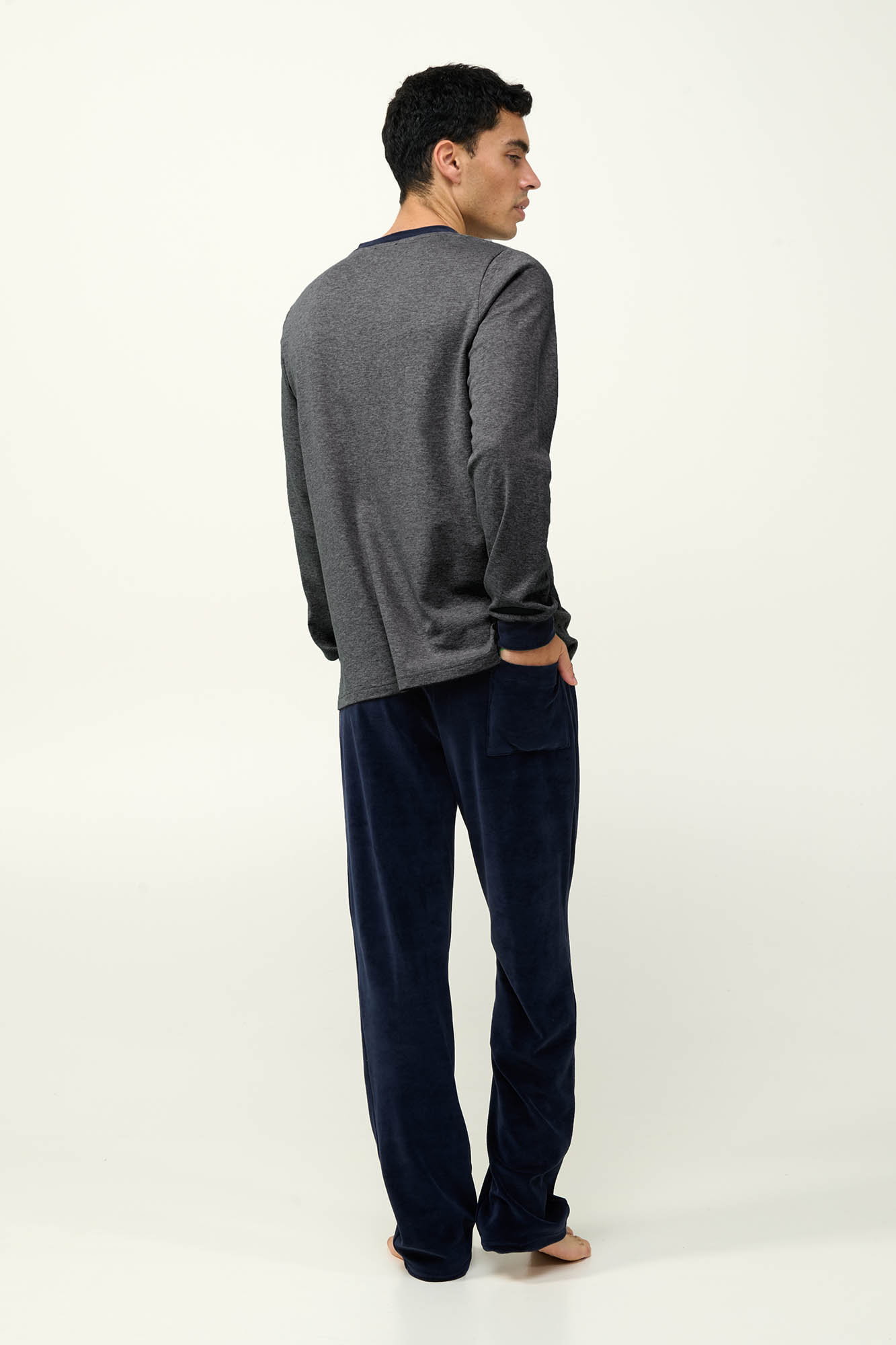 Vamp - Ανδρική Velvet Πυτζάμα με V Λαιμόκοψη