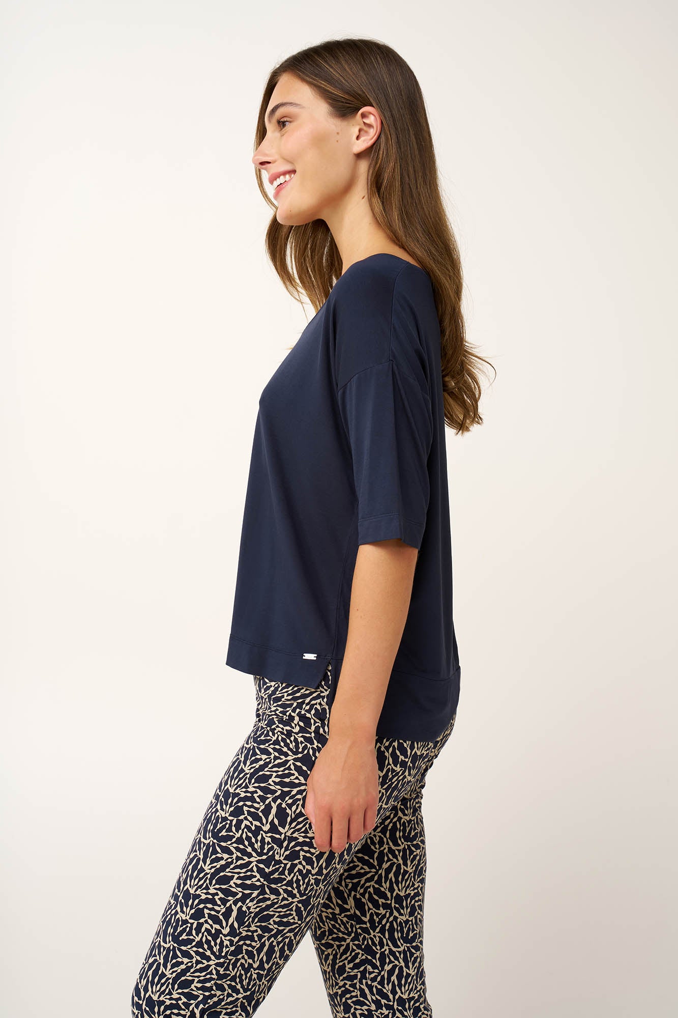 https://assets.vampfashion.com/SOFTONE_TMP_IMAGES/3_0229550634.jpg