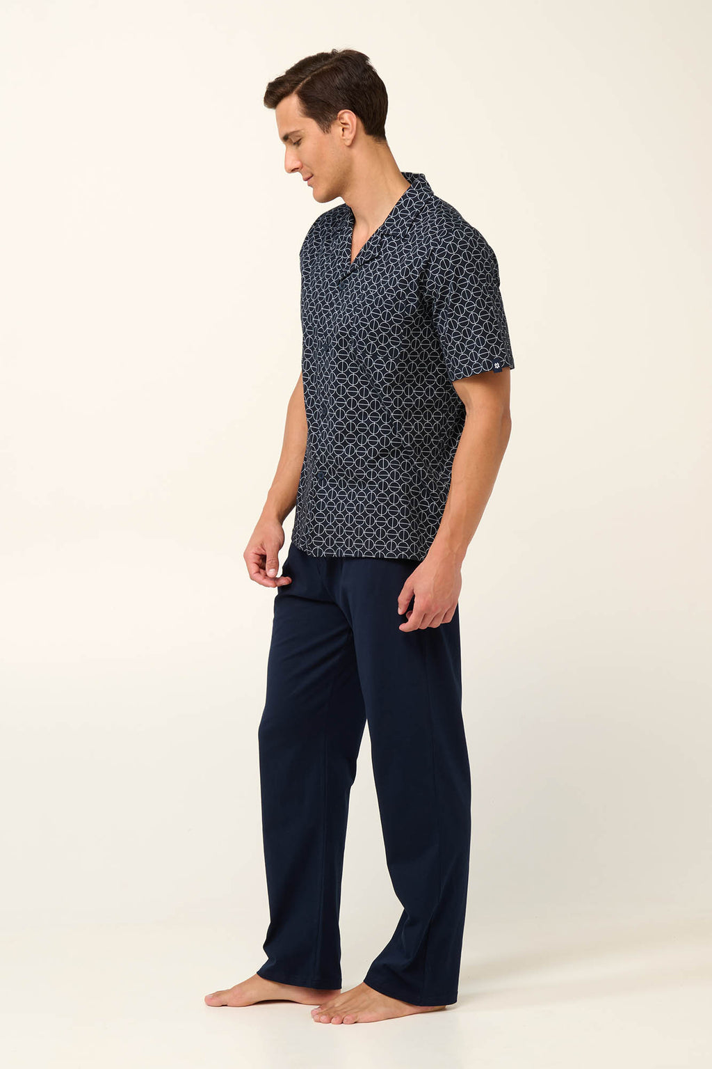 https://assets.vampfashion.com/SOFTONE_TMP_IMAGES/3_0235772797.jpg