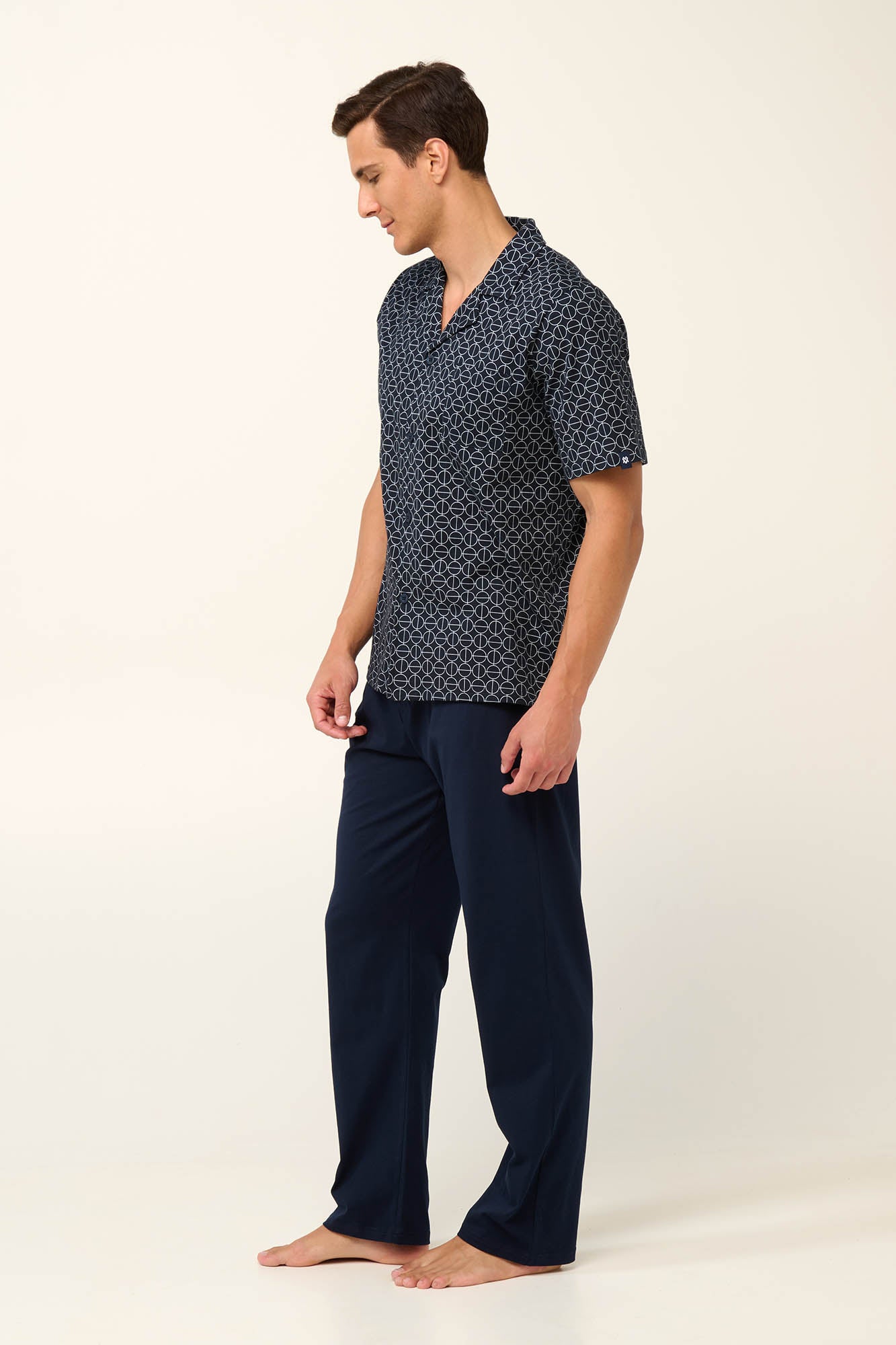 https://assets.vampfashion.com/SOFTONE_TMP_IMAGES/3_0235772797.jpg