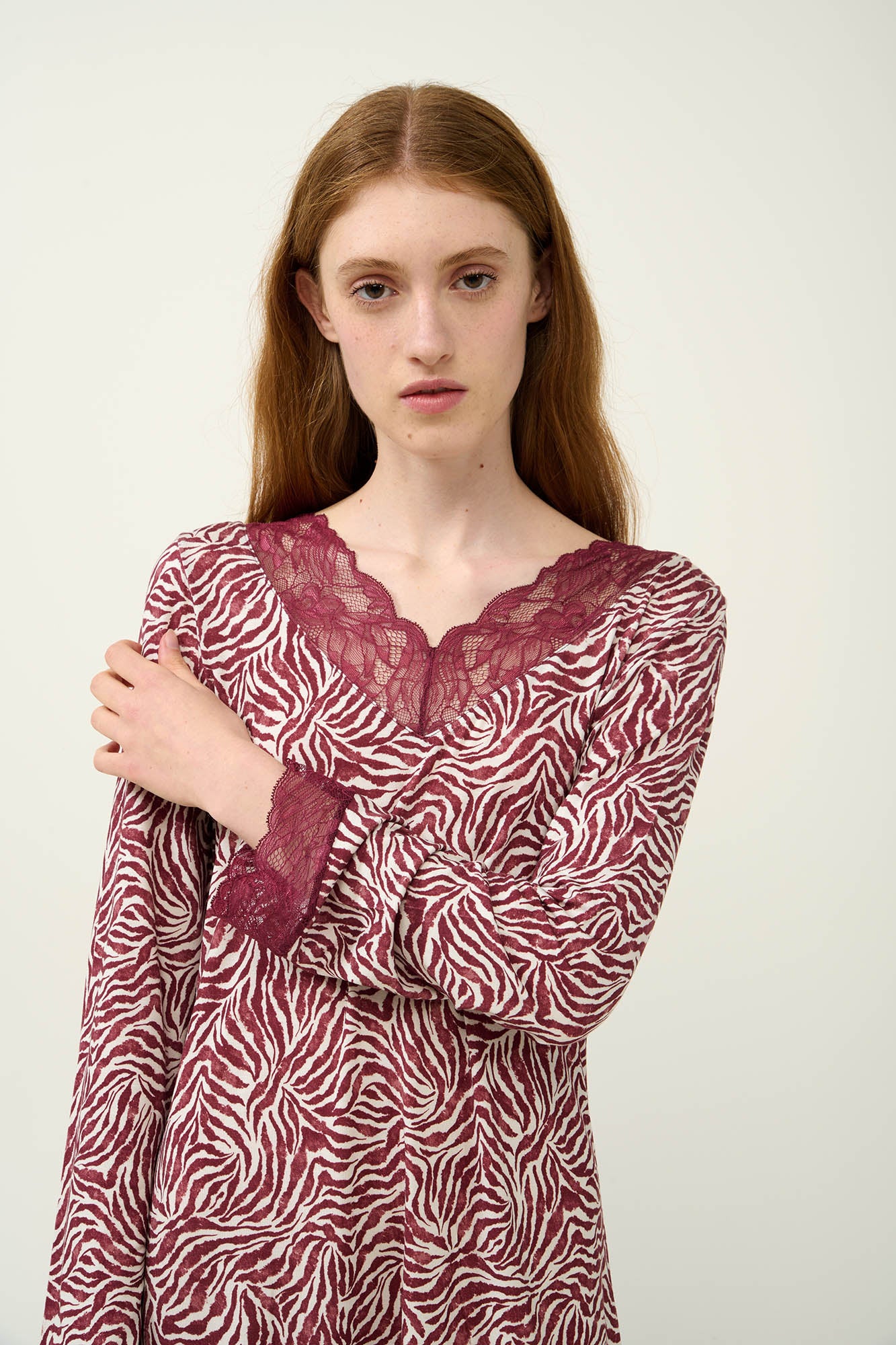 https://assets.vampfashion.com/SOFTONE_TMP_IMAGES/3_0244911953.jpg