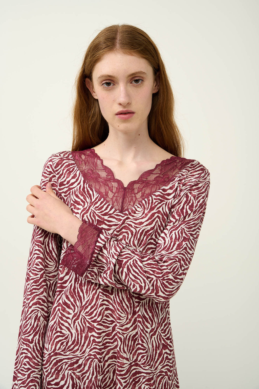 https://assets.vampfashion.com/SOFTONE_TMP_IMAGES/3_0244911953.jpg