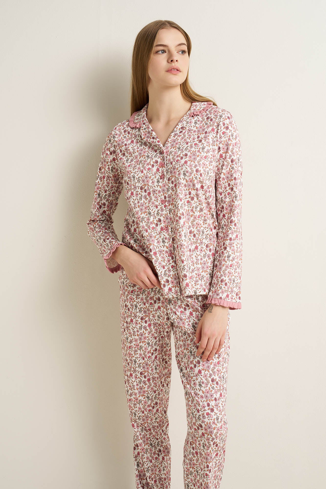 https://assets.vampfashion.com/SOFTONE_TMP_IMAGES/3_0249177235.jpg