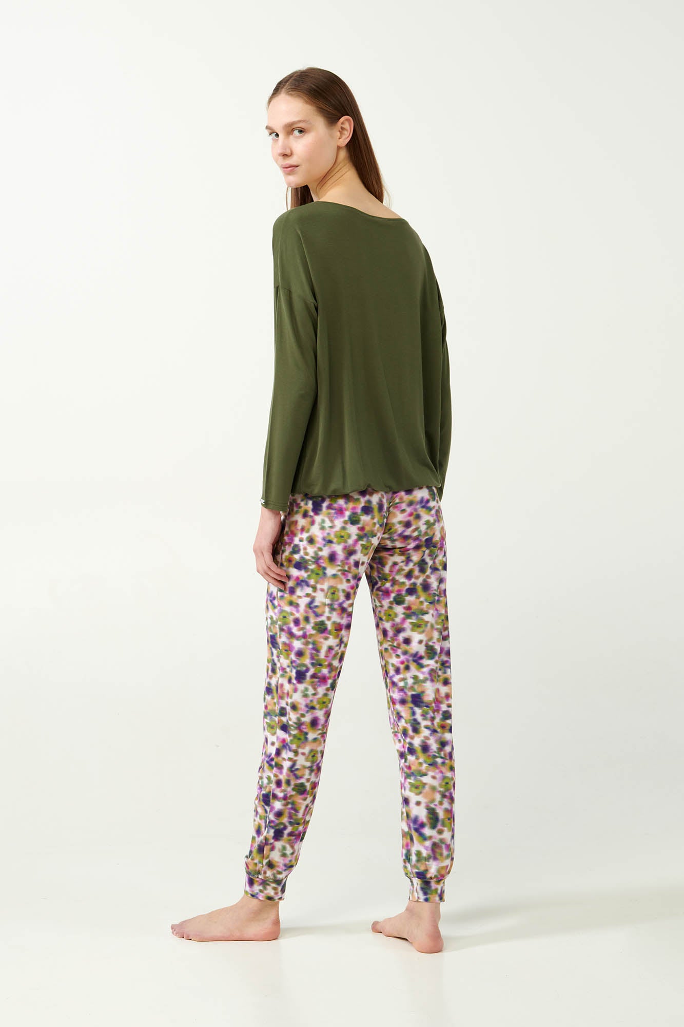 https://assets.vampfashion.com/SOFTONE_TMP_IMAGES/3_0279648832.jpg