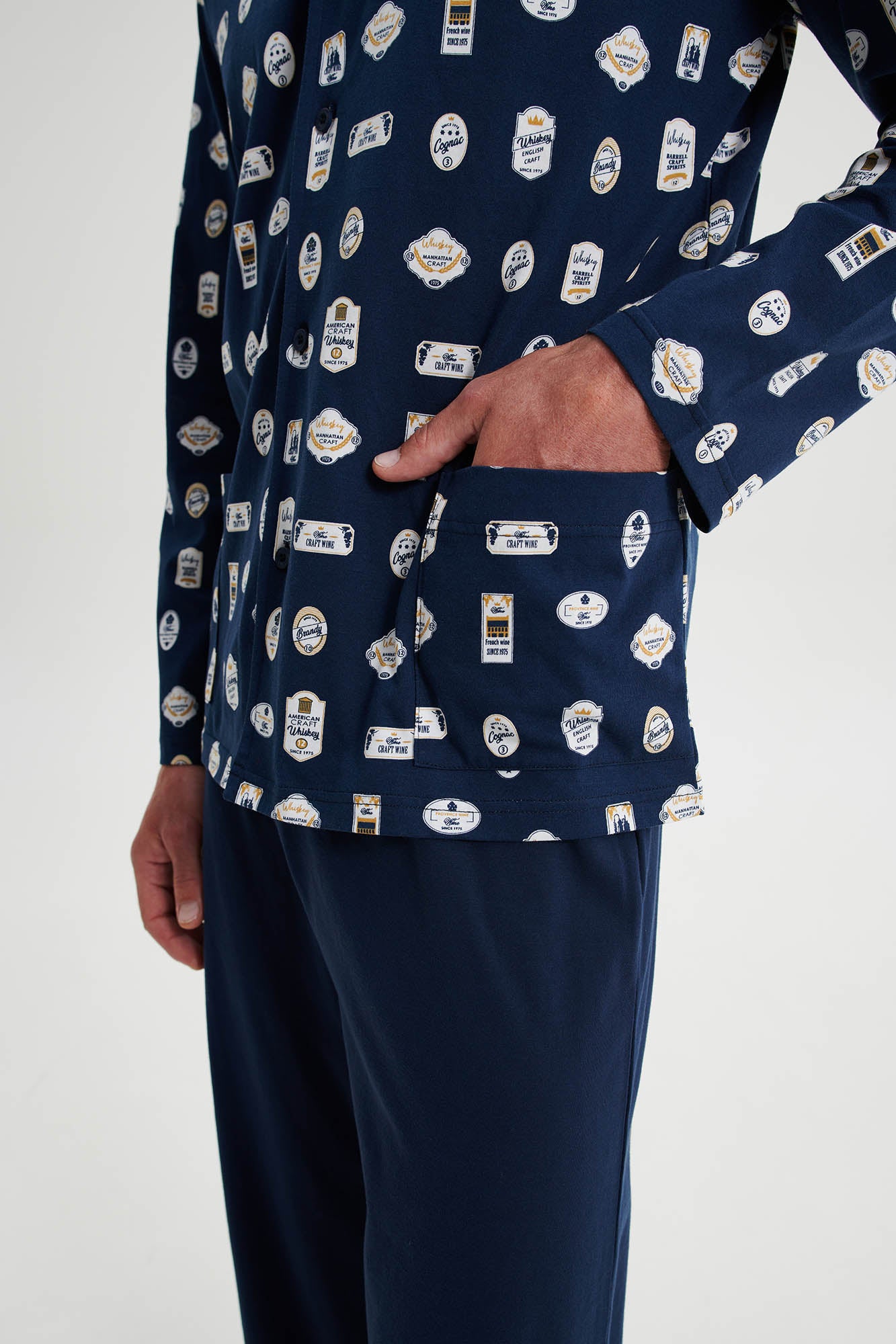 https://assets.vampfashion.com/SOFTONE_TMP_IMAGES/3_0282318210.jpg