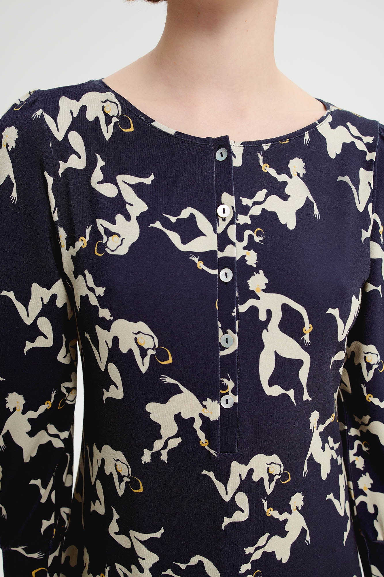 https://assets.vampfashion.com/SOFTONE_TMP_IMAGES/3_0284225790.jpg