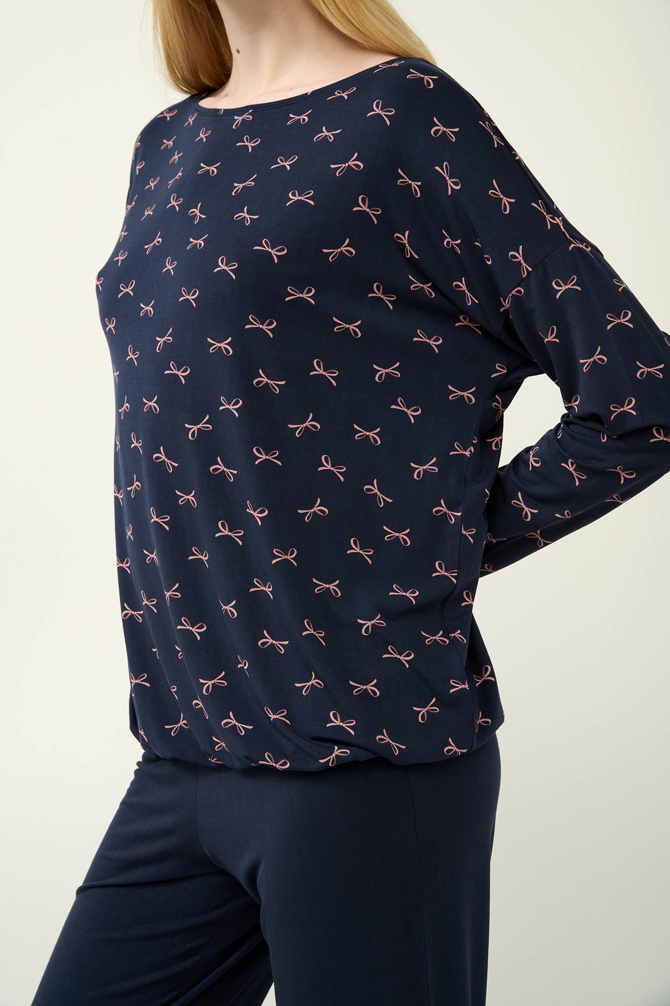 https://assets.vampfashion.com/SOFTONE_TMP_IMAGES/3_0305584265.jpg