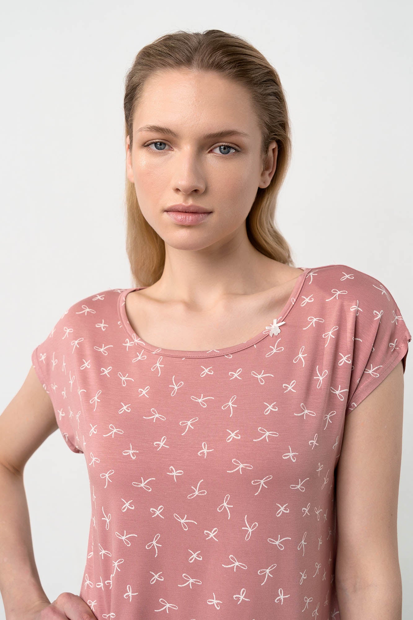 https://assets.vampfashion.com/SOFTONE_TMP_IMAGES/3_0312415911.jpg