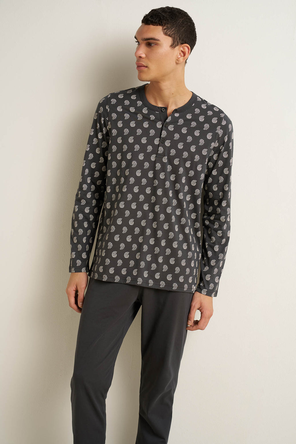 https://assets.vampfashion.com/SOFTONE_TMP_IMAGES/3_0343634624.jpg